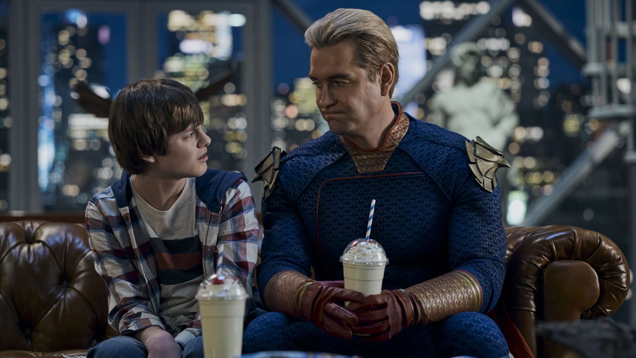 ‘The Boys’ sæson 4: Satiren og galgenhumoren står lige så skarpt som altid i Amazons antisuperhelteserie