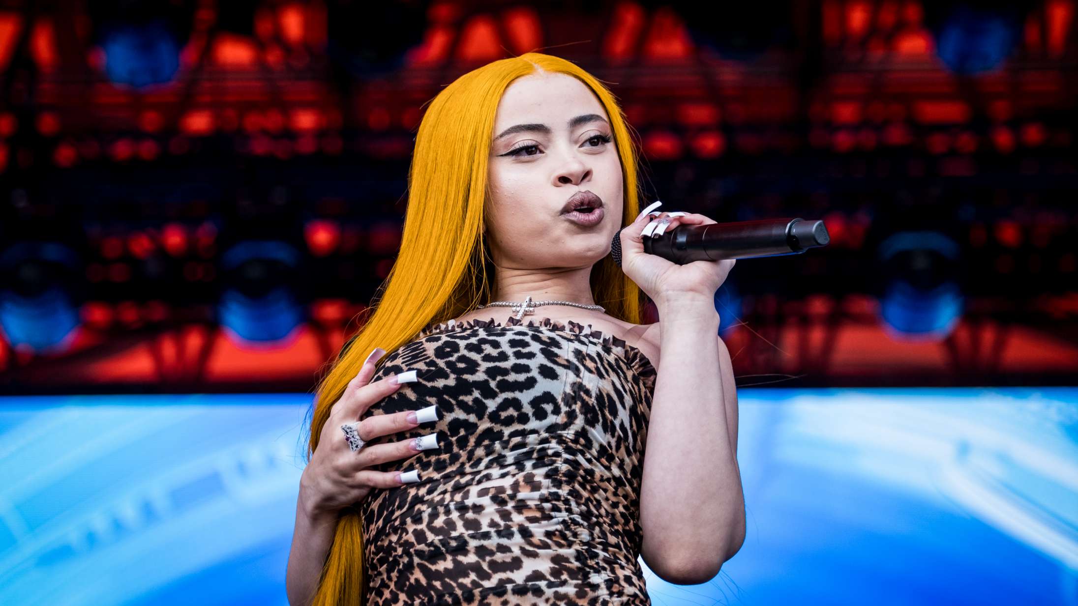 Ice Spice undskylder for fem minutter lang koncert: »Det var min fødselsdag«