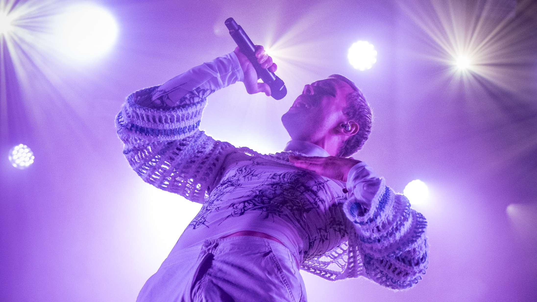 Kind Mod Kind på Roskilde Festival: Er det her Danmarks bedst spillende band, eller hvad?