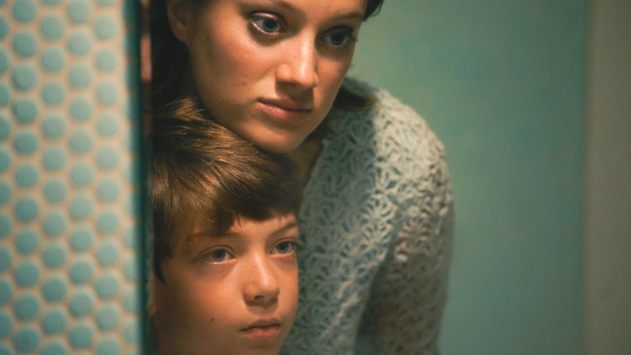 ‘Den røde ø’: Længe ventet opfølger til aids-mesterværk er frustrerende flyvsk