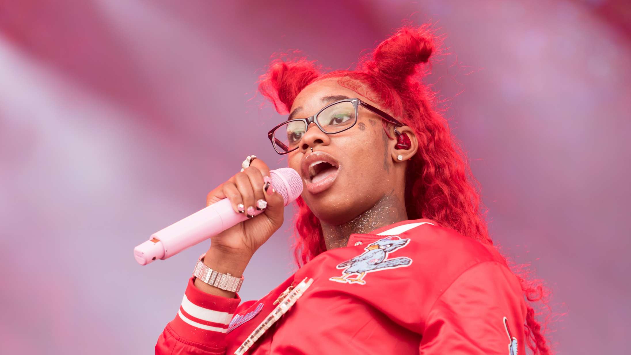 Roskilde Festival: Sexyy Red endte i råbeduel med sin egen hypeman