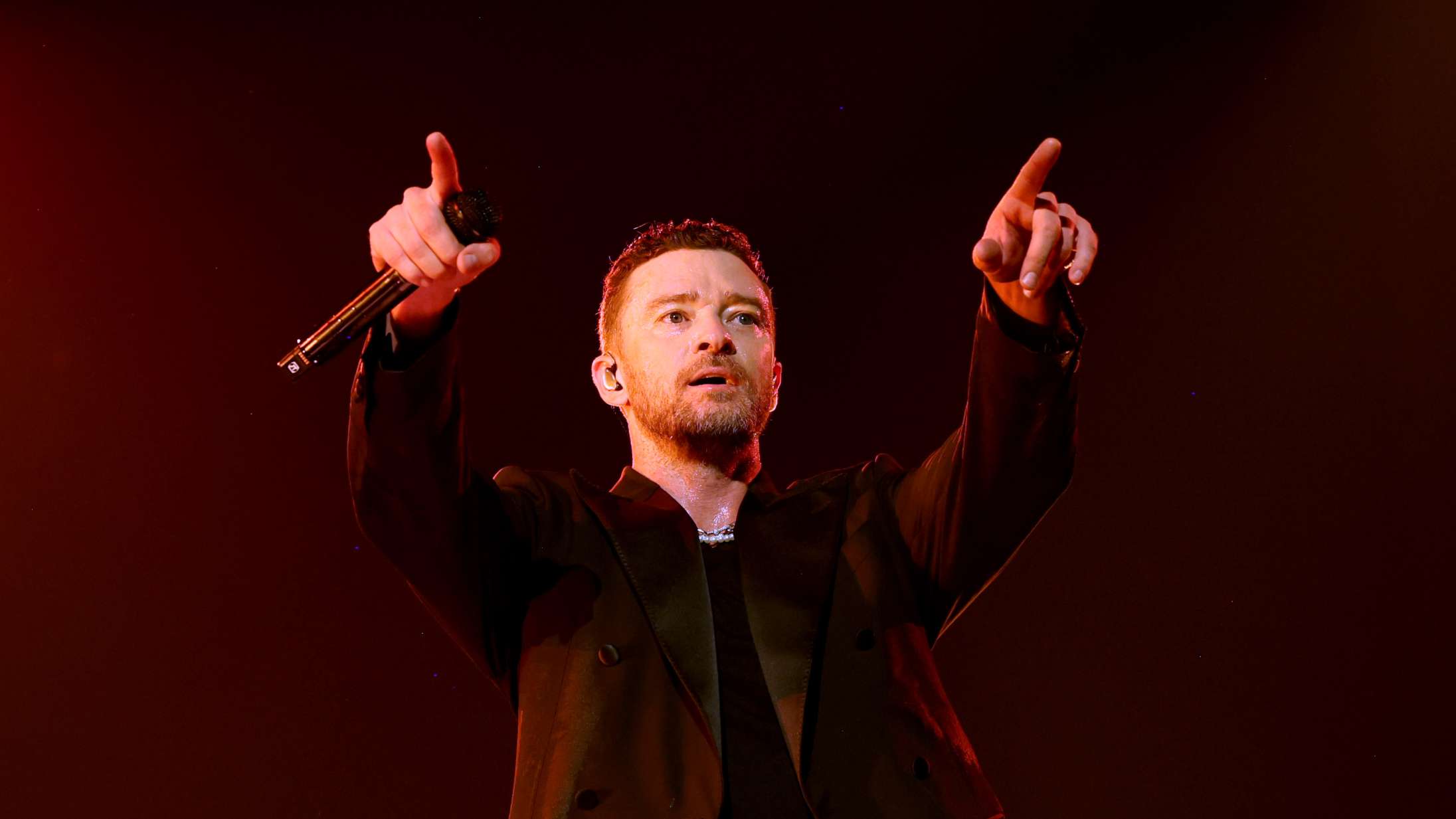 Umanerligt doven Justin Timberlake-optræden går viralt: »Fyren tog en fridag på scenen«