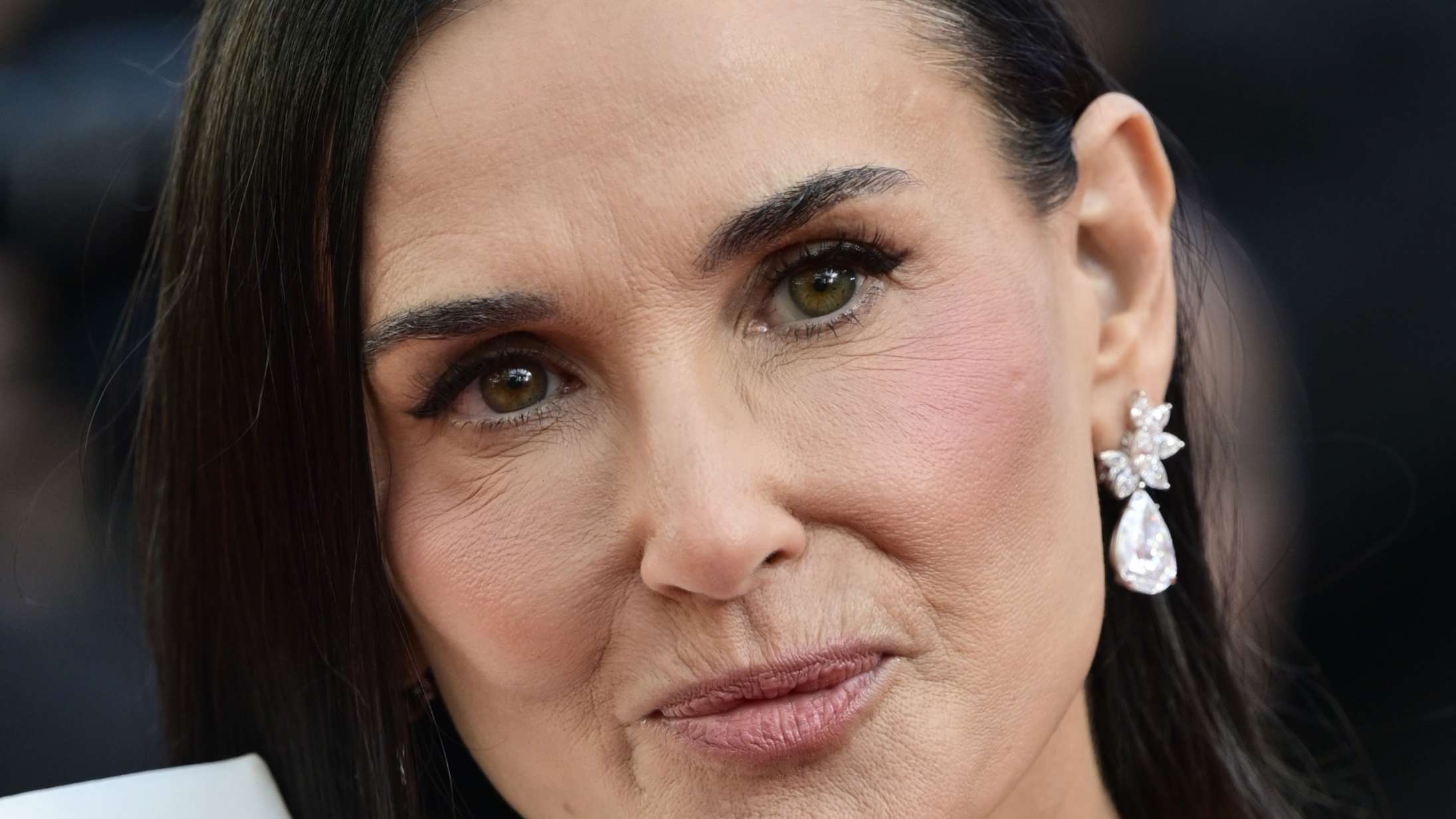 Demi Moore blev »udskammet«, da hun med forhadt stripperfilm blev Hollywoods bedst betalte kvinde