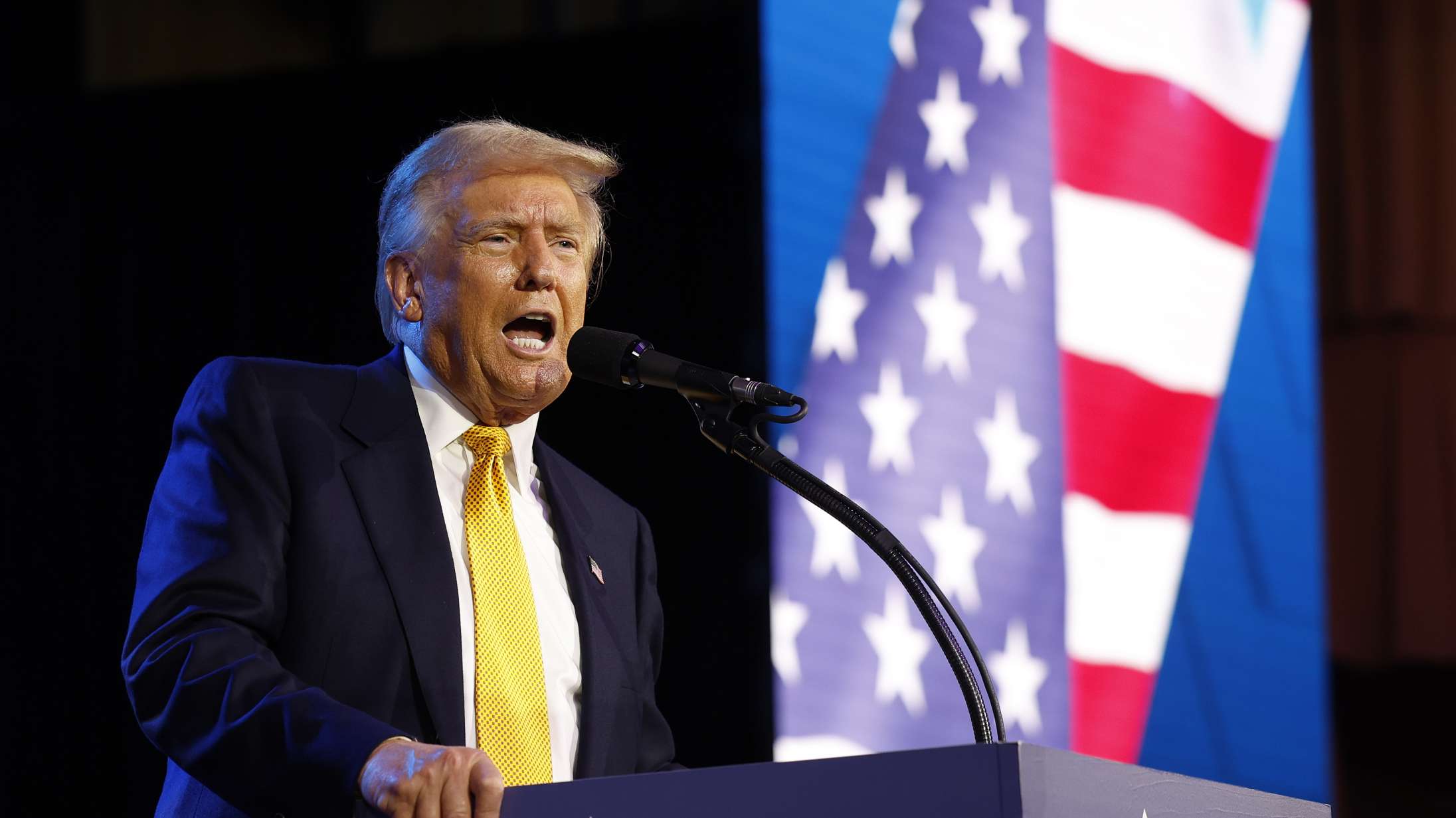 Donald Trump inddrager nu voldtægtsanklagede Diddy i sin valgkampagne – deler falsk billede med Kamala Harris