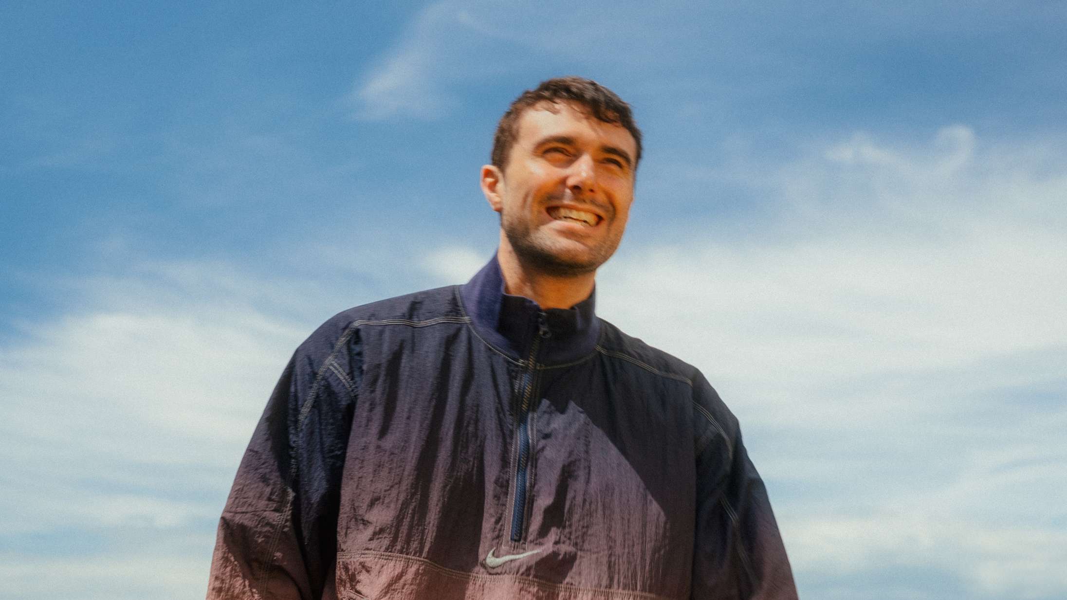 Fred Again.. sampler danske Lowly på ny single – lyt til ‘Ambery’