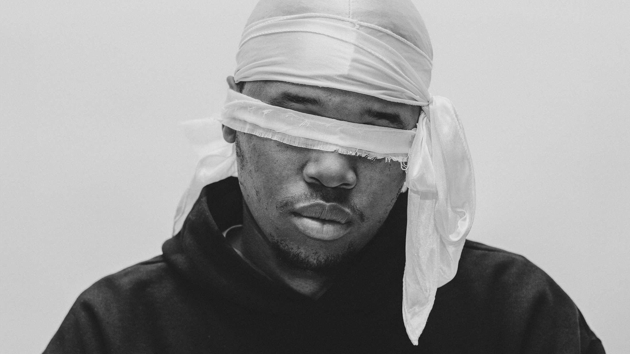 ’Liberosis’: Til sidst er desperationen så tydelig, at man får lyst til at give Faza et kram