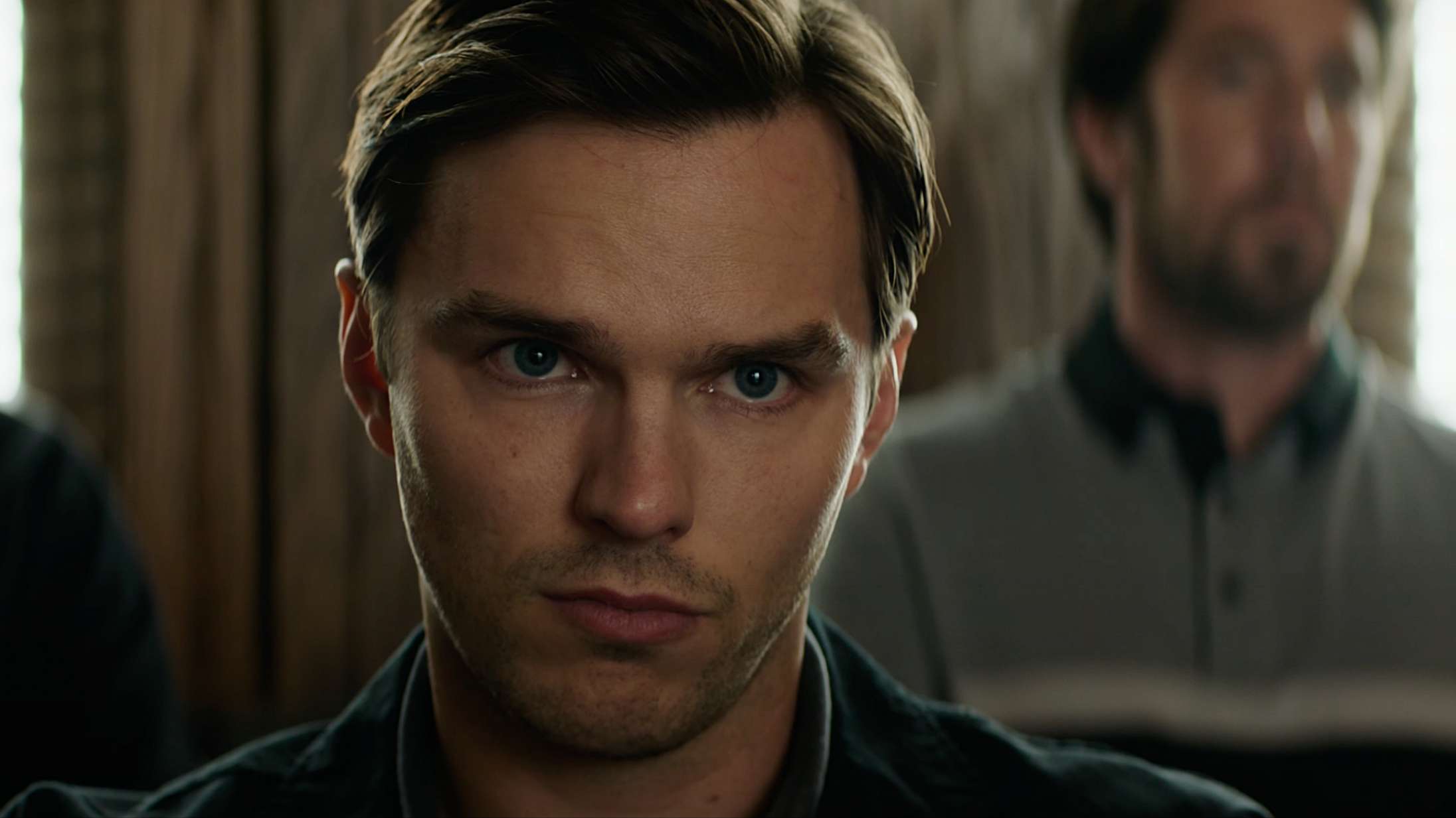 Nicholas Hoult bliver nævning ved et drab, han måske selv har begået – se traileren til Clint Eastwoods ‘Juror #2’