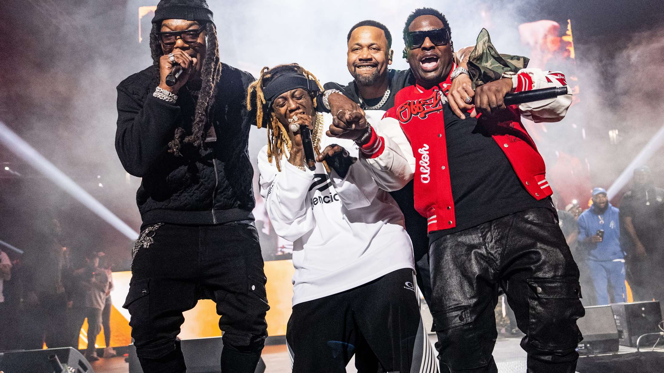 Den legendariske rapgruppe Hot Boys omkring Lil Wayne blev genforenet på scenen – se video