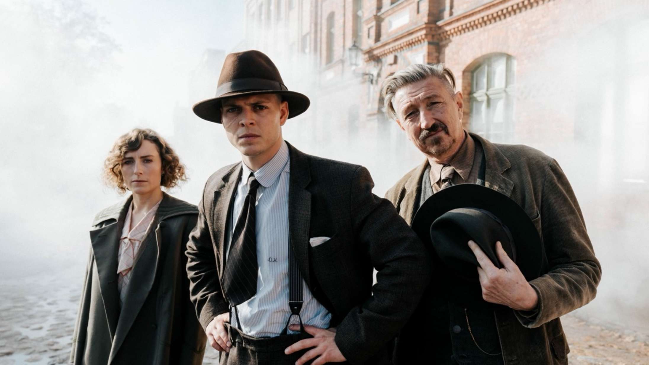 Alex Høgh Andersen leder »det danske FBI« i traileren til ‘Rejseholdet – det første mord’