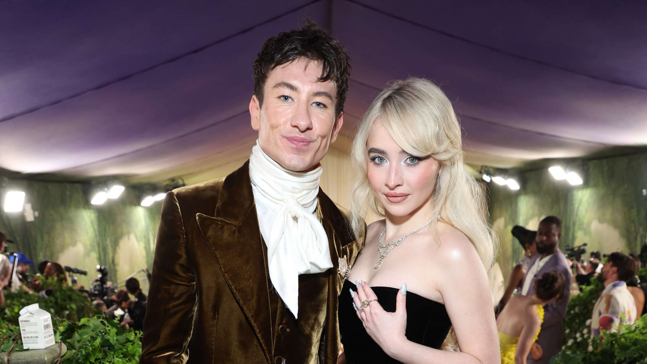 Barry Keoghan beder grænseoverskridende Sabrina Carpenter-fans om at »vise respekt« efter brud med popstjernen