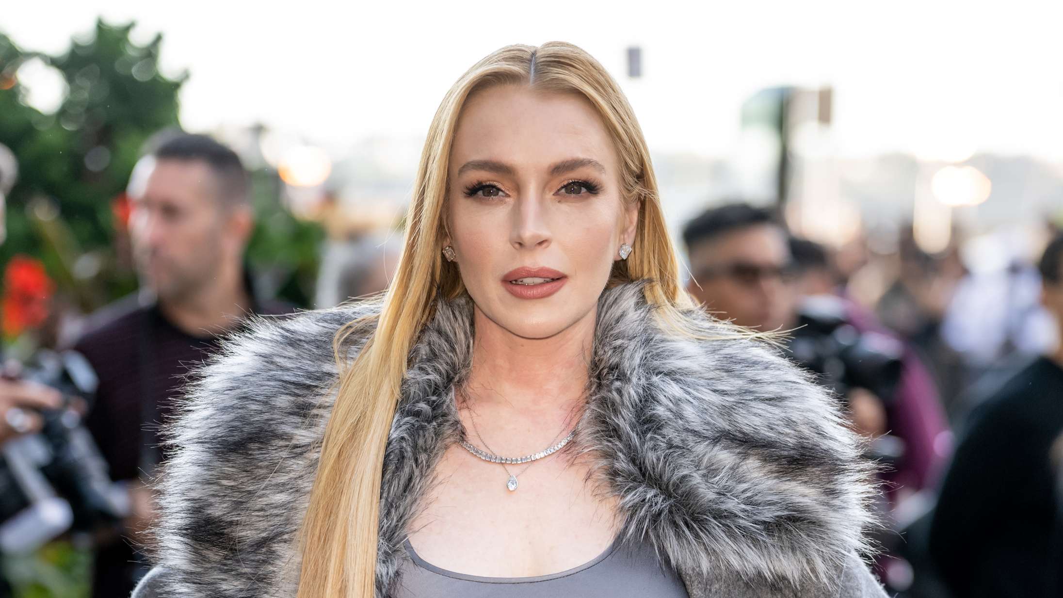 Vi er på vej ind i en ny skønhedsæra. Og selvom den er usynlig, er det svært ikke at lægge mærke til den