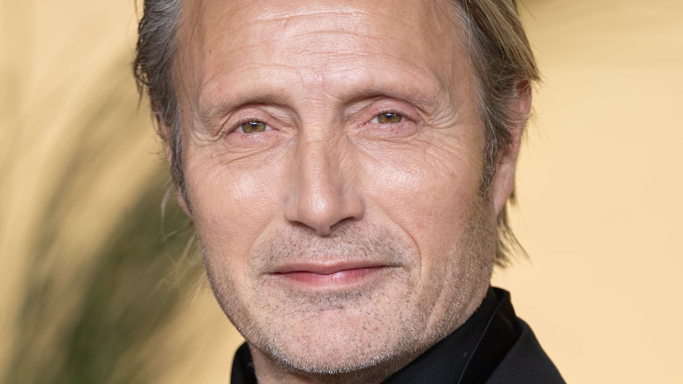 Mads Mikkelsen lander hovedrolle i Oscar-vinders debutfilm om Siriuspatruljen