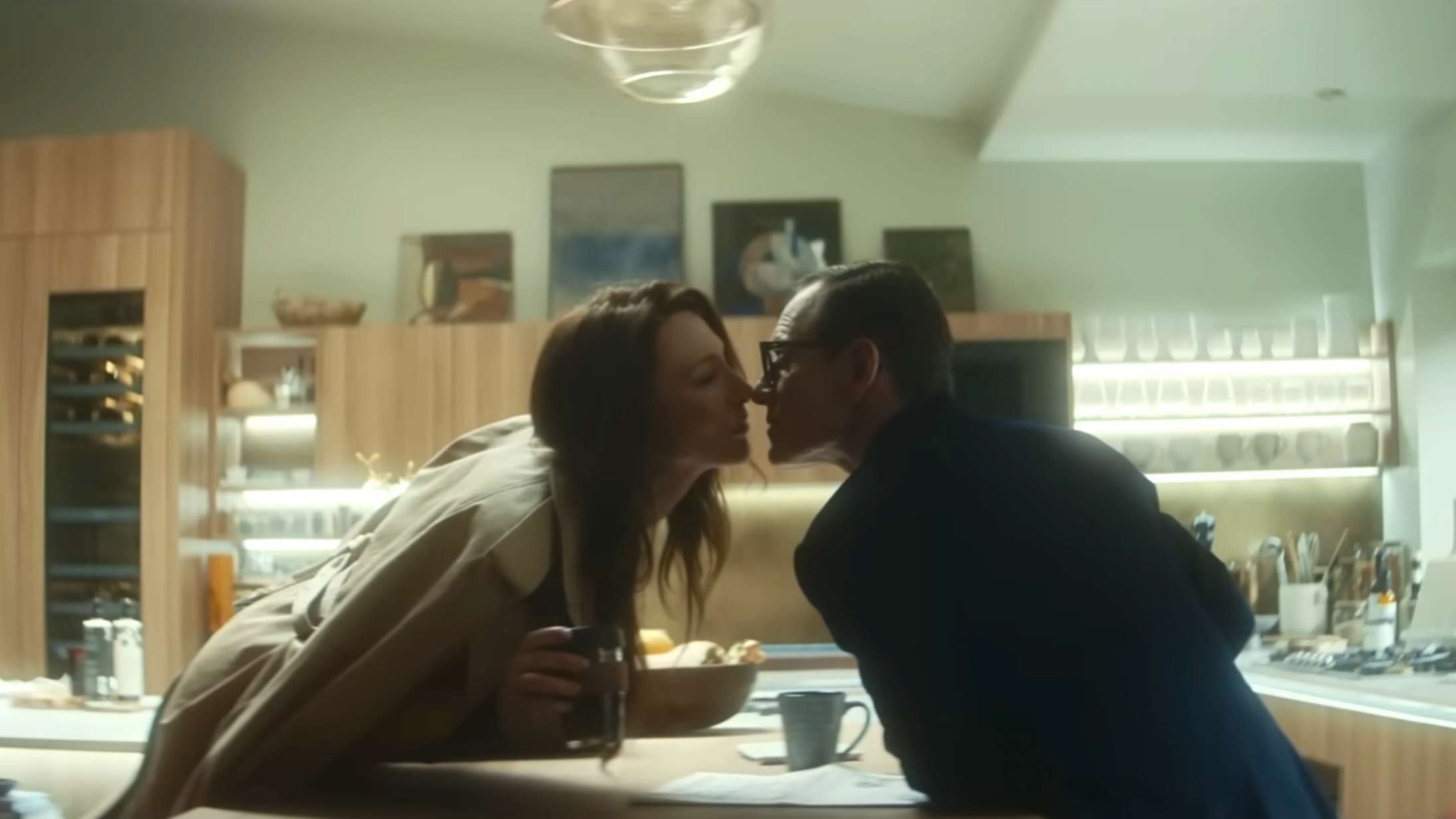 Cate Blanchett og Michael Fassbender er spion-ægtepar i ny thriller – se traileren til ‘Black Bag’