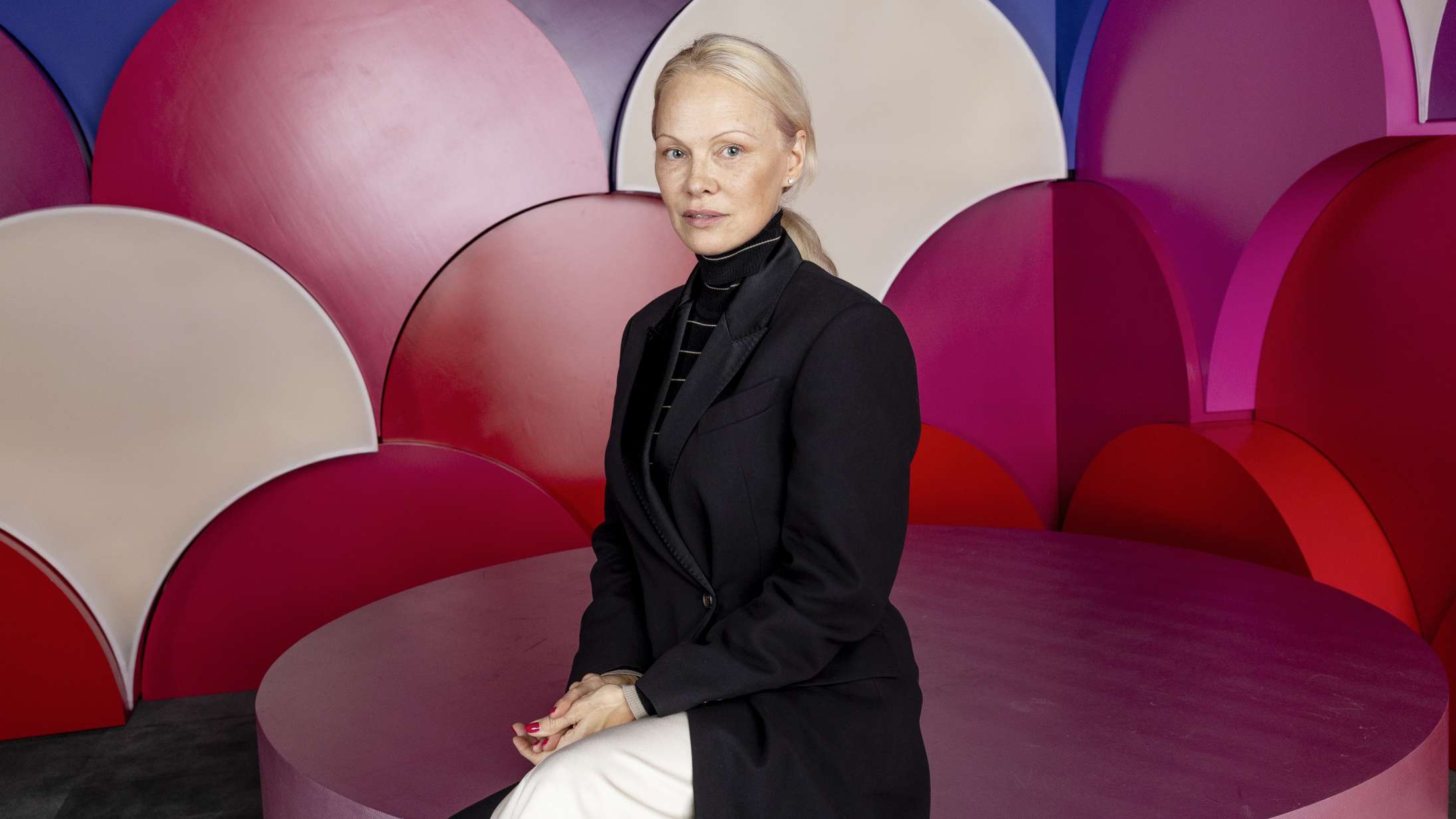 Pamela Anderson er allerede på Substack, der (måske) kan blive et tilflugtssted på internettet