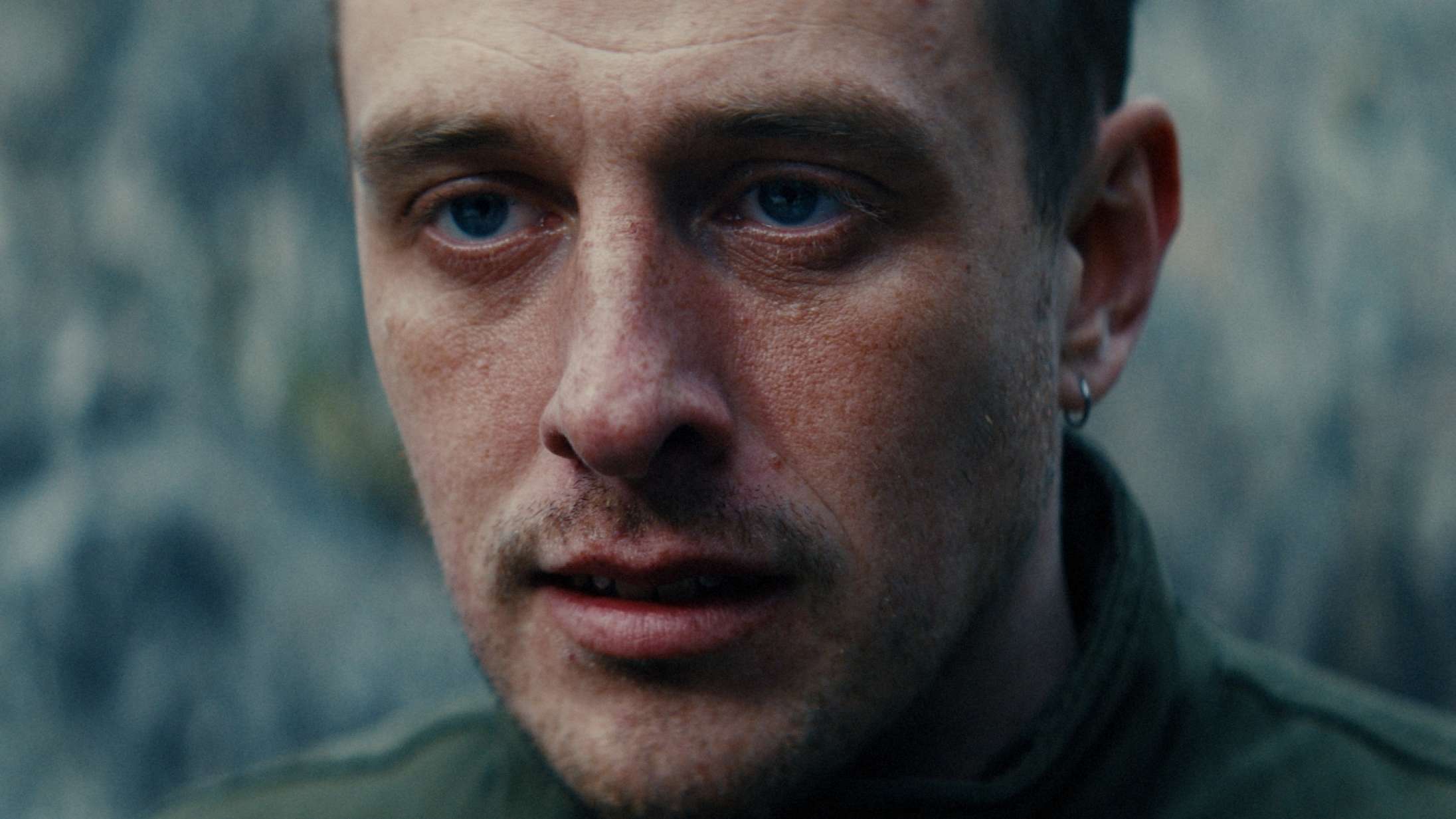 Jonas Holst Schmidt om voldsomme filmoptagelser: »Man lå konstant på kanten af, hvad man kunne holde til«