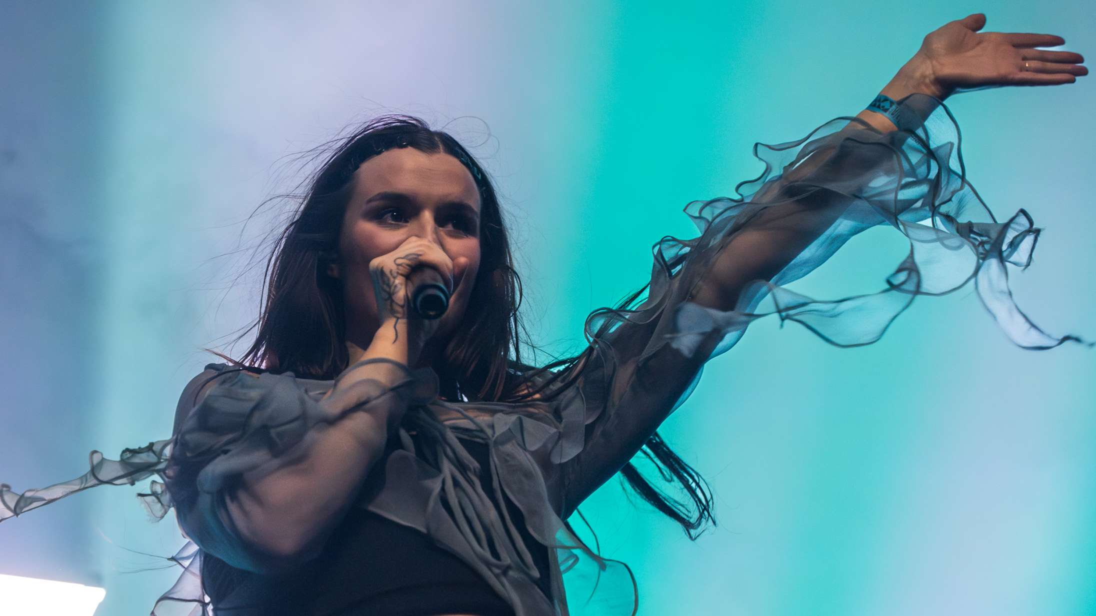 Vegas Udvalgte 2025: Dansk talent gav mig flashbacks til Charli XCX på Roskilde Festival