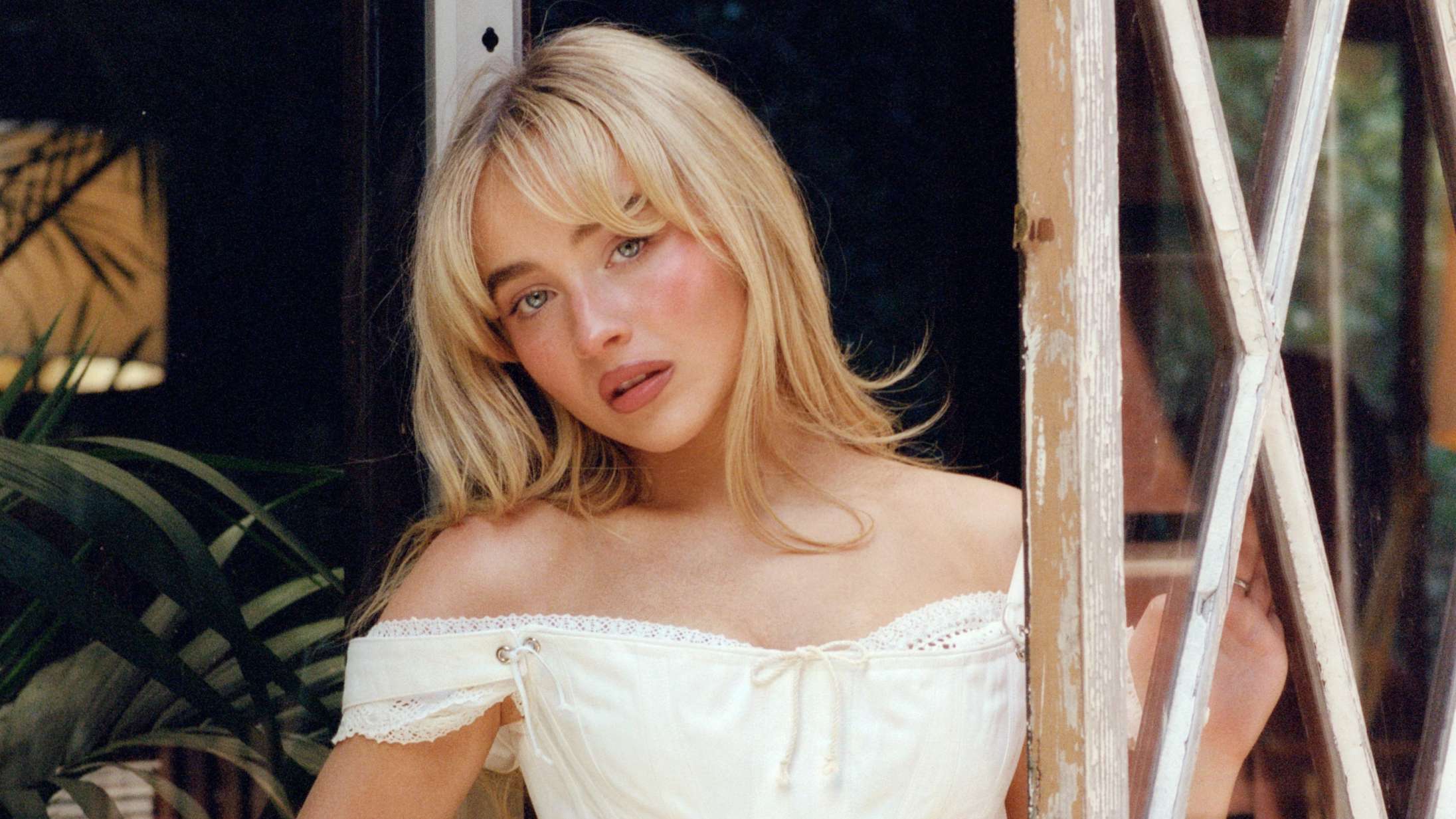 Sabrina Carpenter og Stevie Nicks optrådte med Fleetwood Mac-klassiker til Met Gala