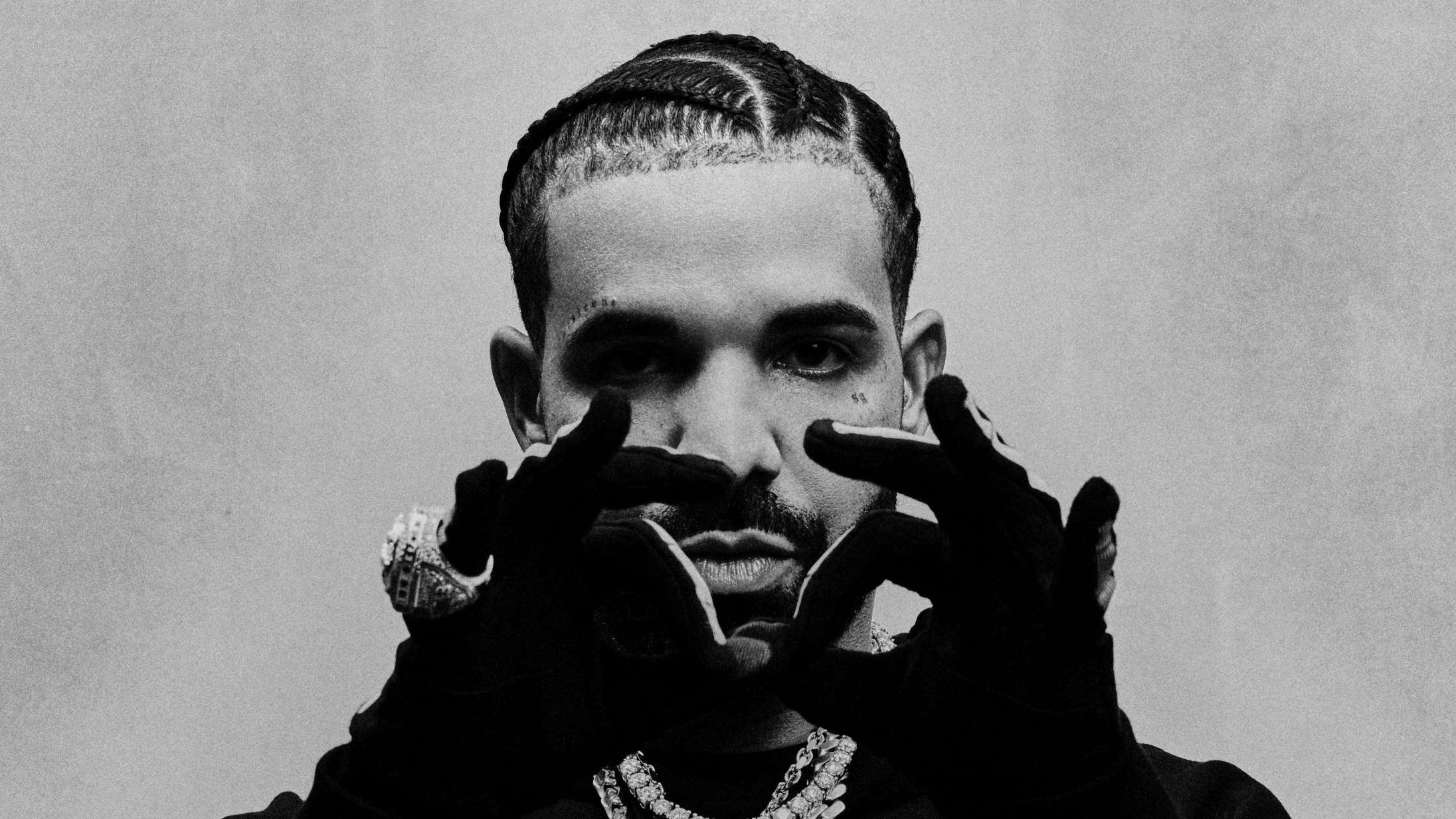 Drake har lige udgivet tre album på én gang – lyt til ‘Iceman’, ‘Maid of Honour’ og ‘Habibti’