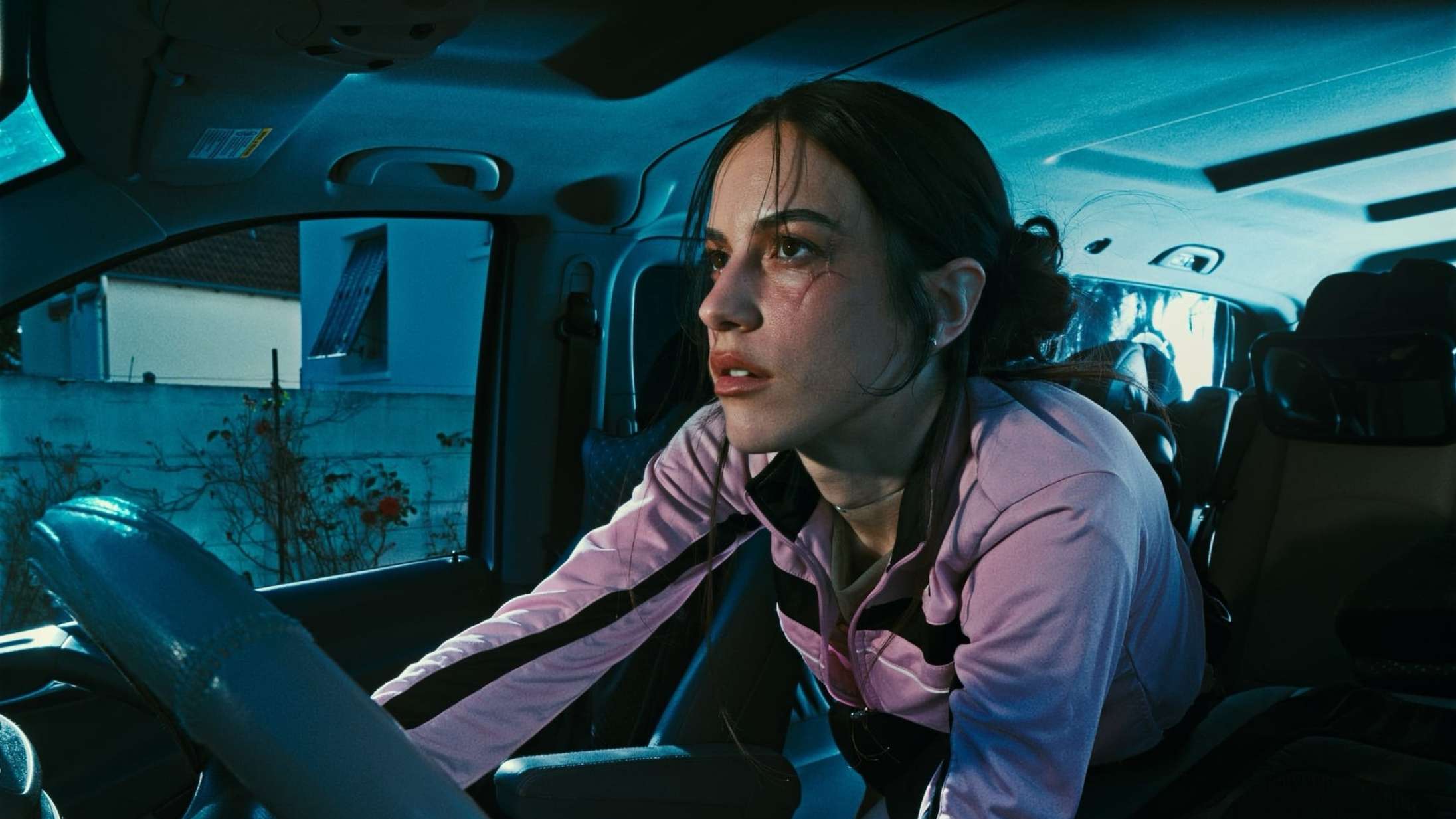 Hver sang på Oklous sci-fi-futuristiske ‘Choke Enough’ er en verden at gå på opdagelse i