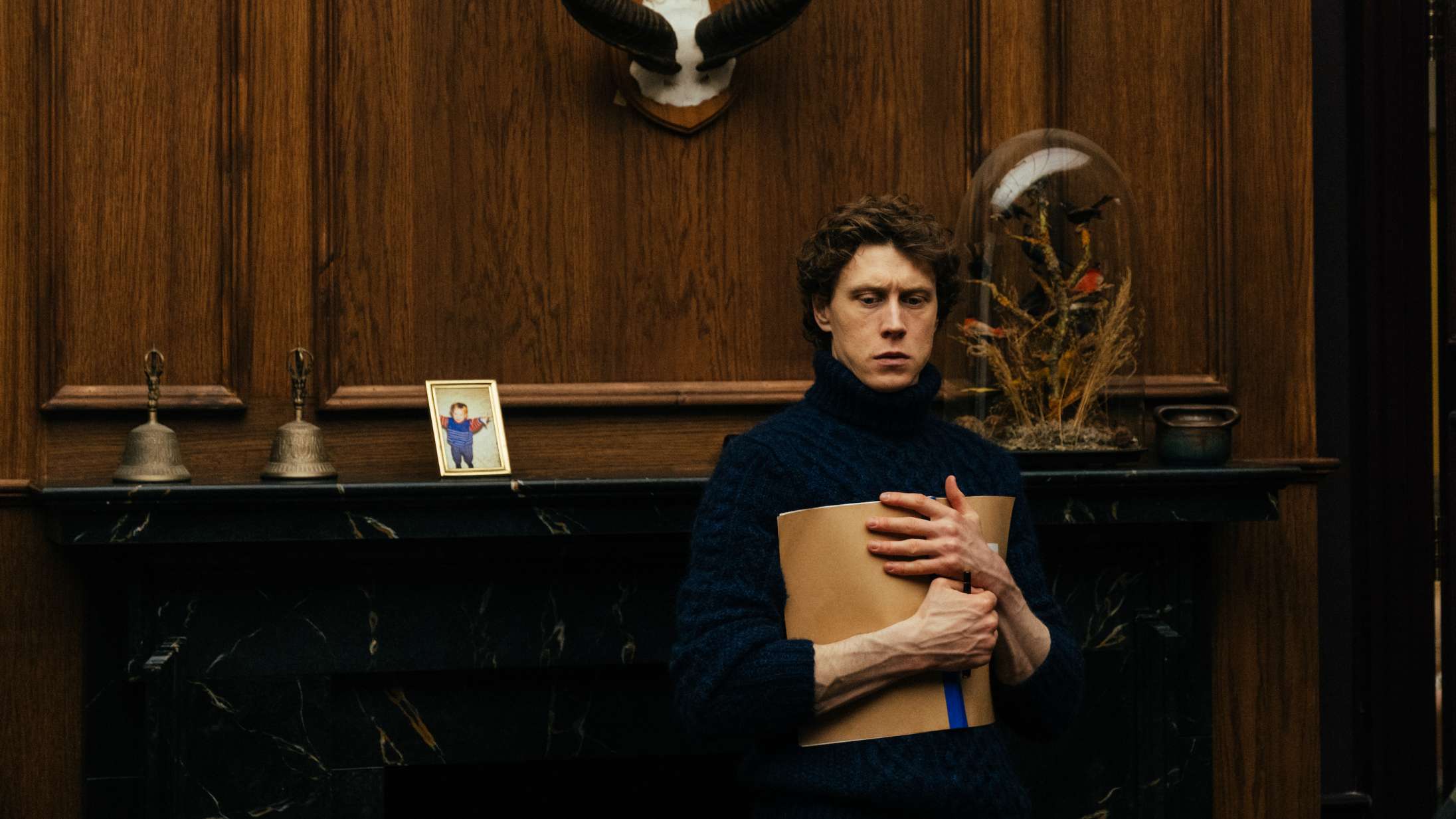 Oscar-nomineret mester gør comeback med dystopisk, danskproduceret musical – se første trailer til ‘The End’