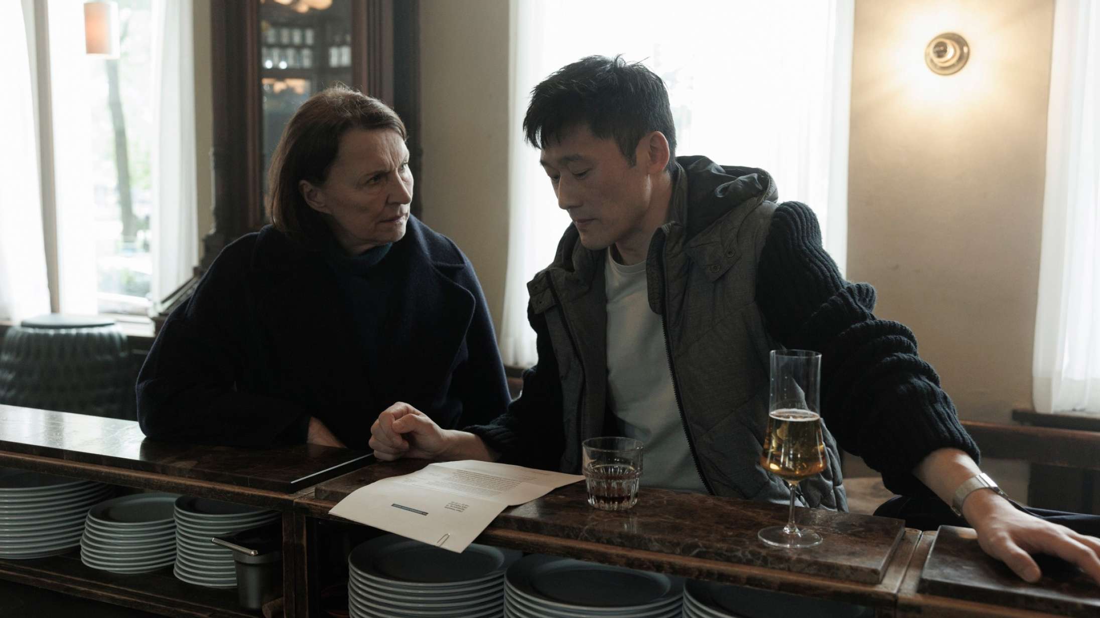 Gigantisk skattesvindelnummer bliver til dramaserie med danske stjerner – se traileren til ‘Other People’s Money’