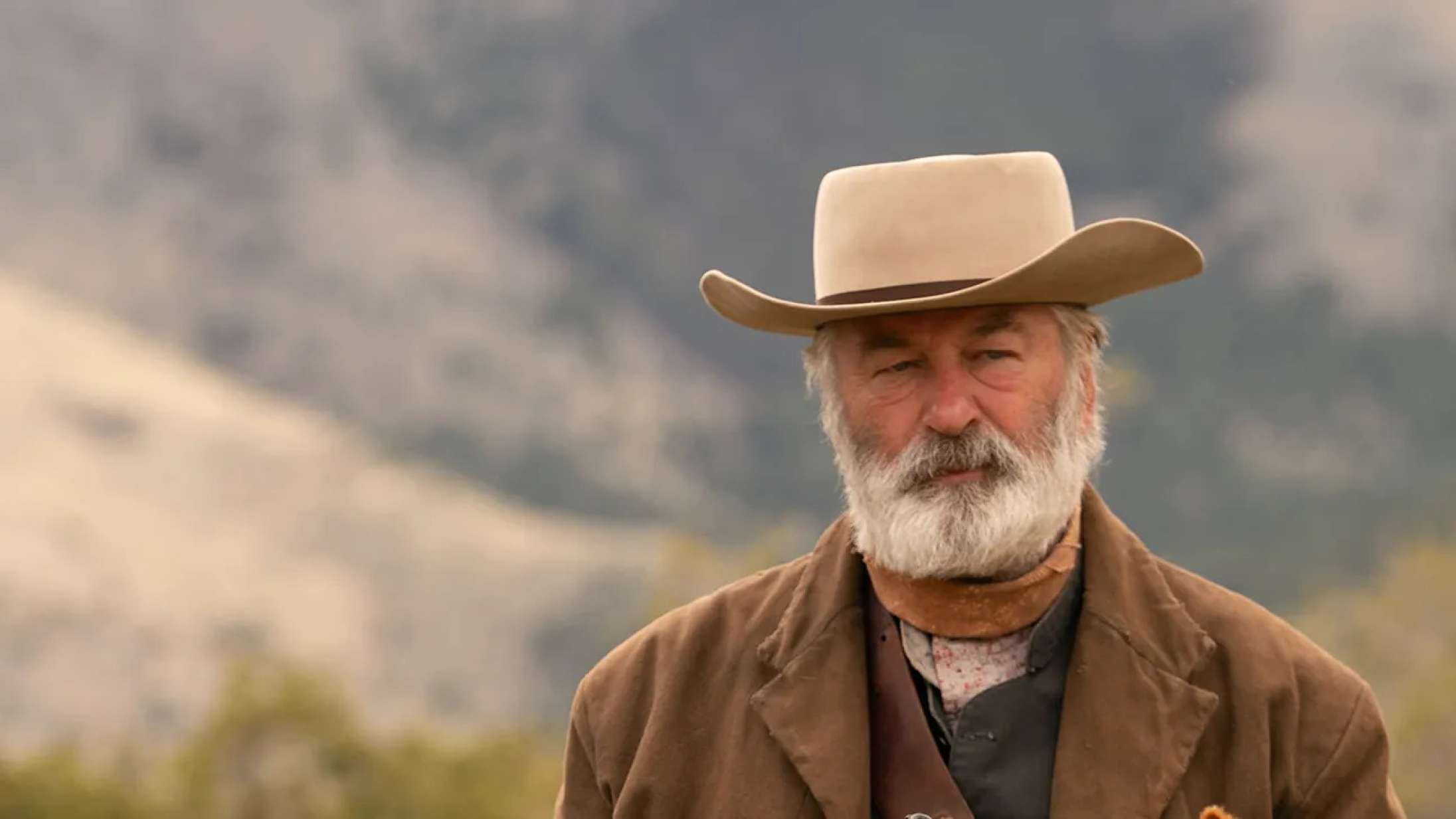 Familie til skuddræbt ‘Rust’-fotograf opfordrer alle til at se fatal Alec Baldwin-film