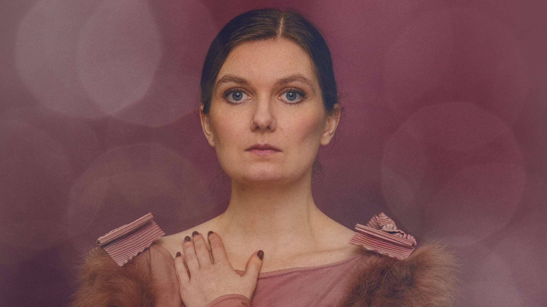 10 bøger vi vil læse denne måned: Fra kogte æg til comeback fra nigeriansk superstjerne