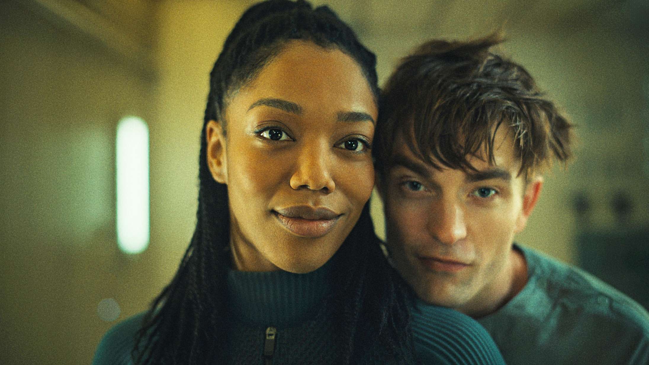 Det skal du se i biografen i marts – fra Robert Pattinsons kloner til Anders Matthesen-storrolle og usædvanlig dansk film