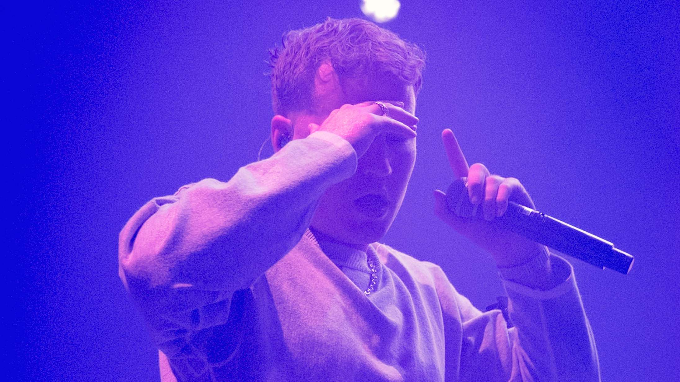 10 år efter vi lærte ham at kende, er Thor Farlov stadig noget af det bedste fredagsunderholdning, vi har