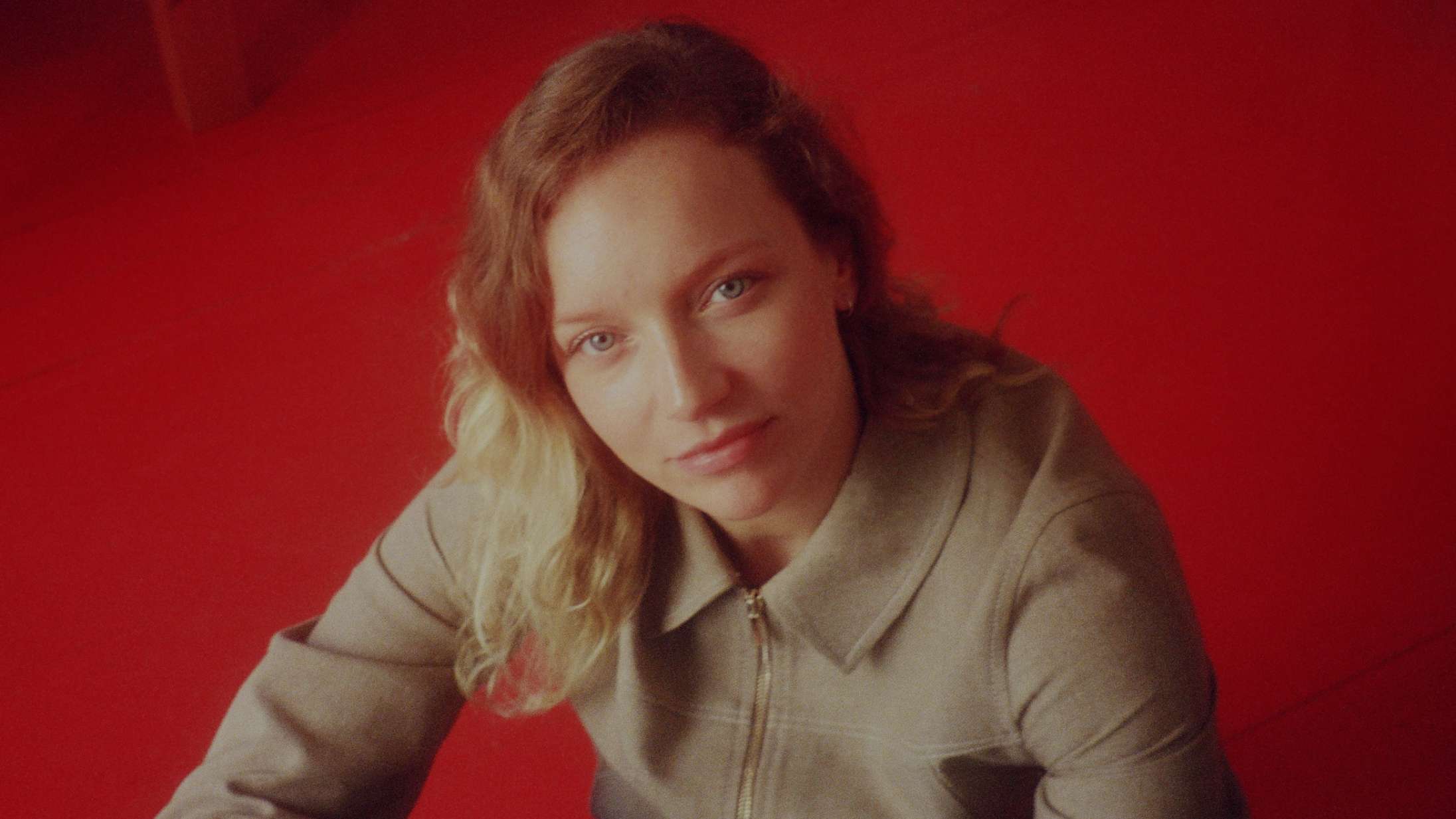 Debutinstruktør om samarbejdet med Trine Dyrholm: »Jeg tror også, det er en oplevelse for hende at arbejde med mig!«