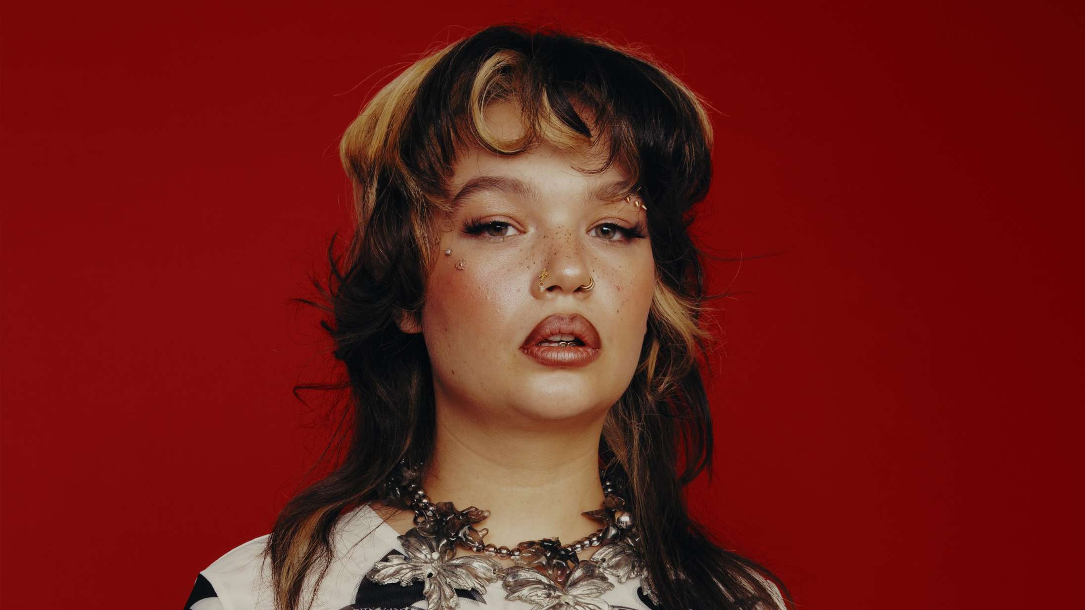 Lola Young gav første koncert efter kollaps på scenen: »Et meget, meget særligt øjeblik for mig«