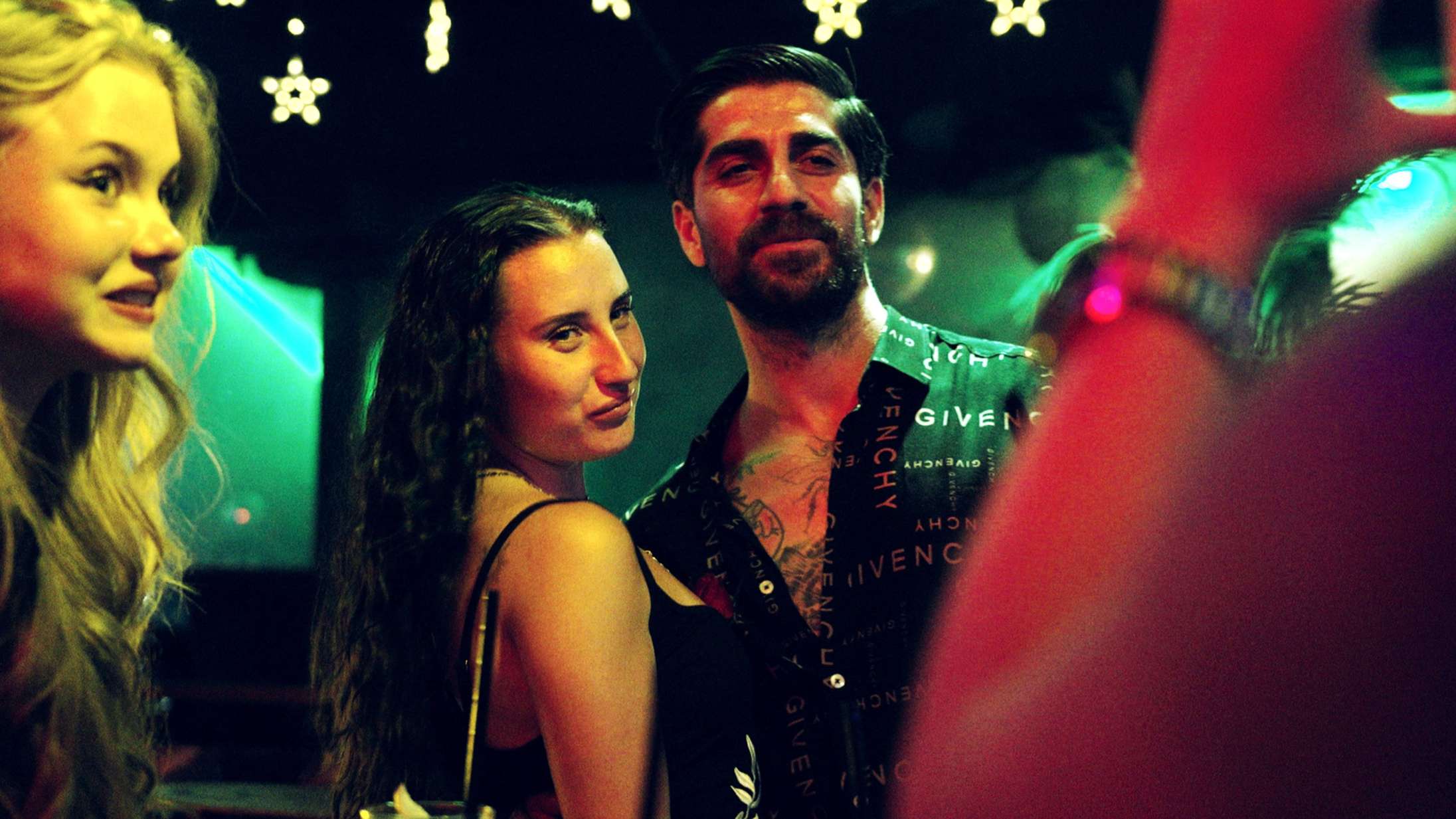 ’Prinsesse i Alanya’: DR-dokumentar om danske kvinders længsel efter tyrkiske mænd stiller tankevækkende spørgsmål