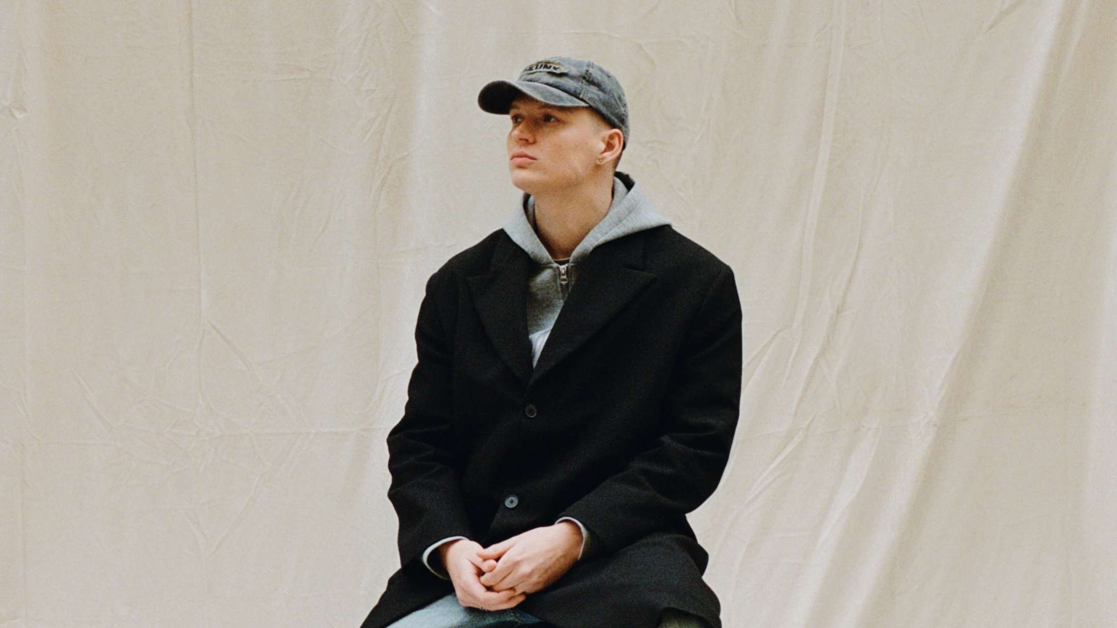 Anton Westerlin kunne godt have været lidt mere nærig med invitationerne til ‘Godaften’