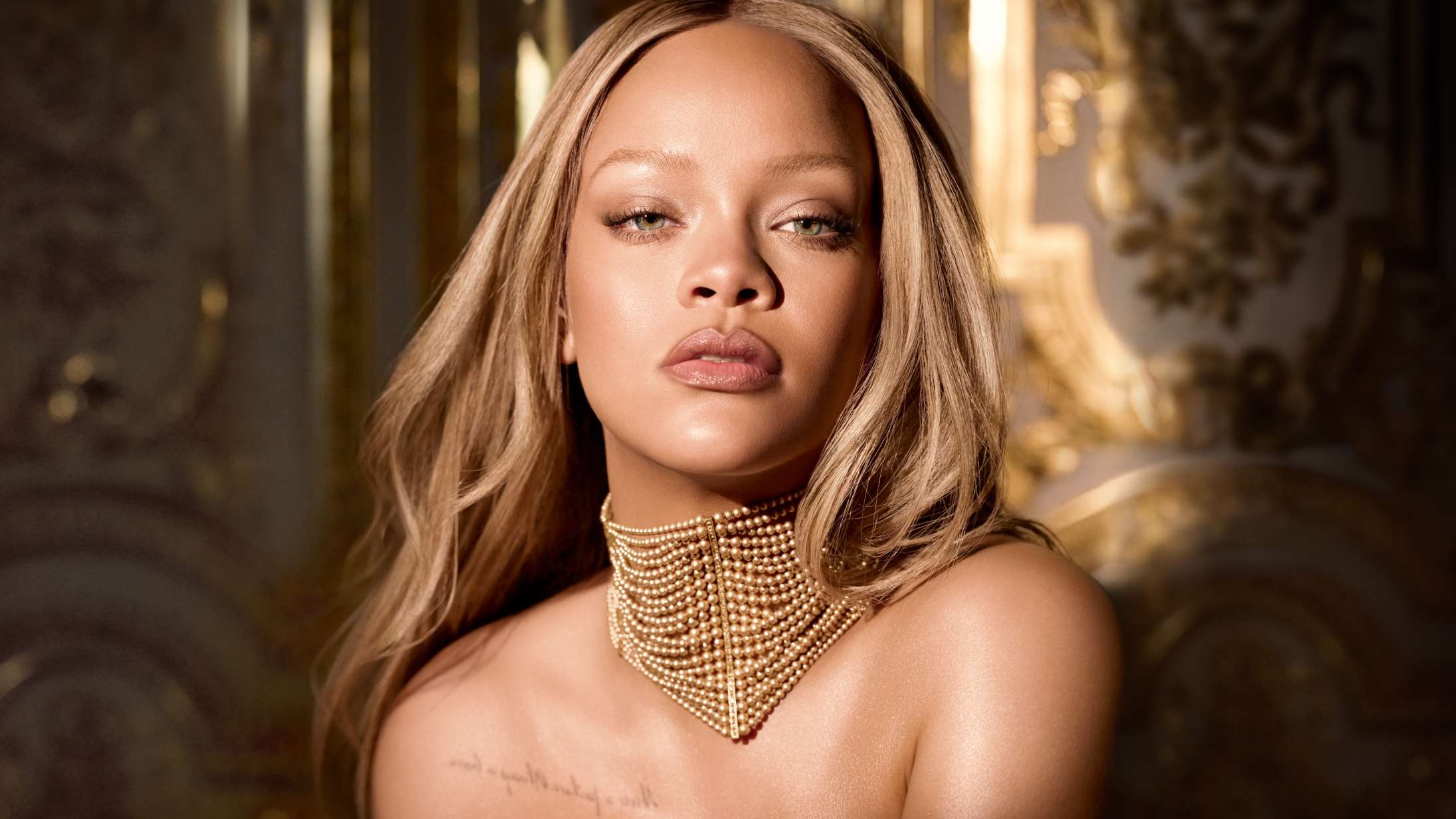 Skud affyret mod Rihannas hjem