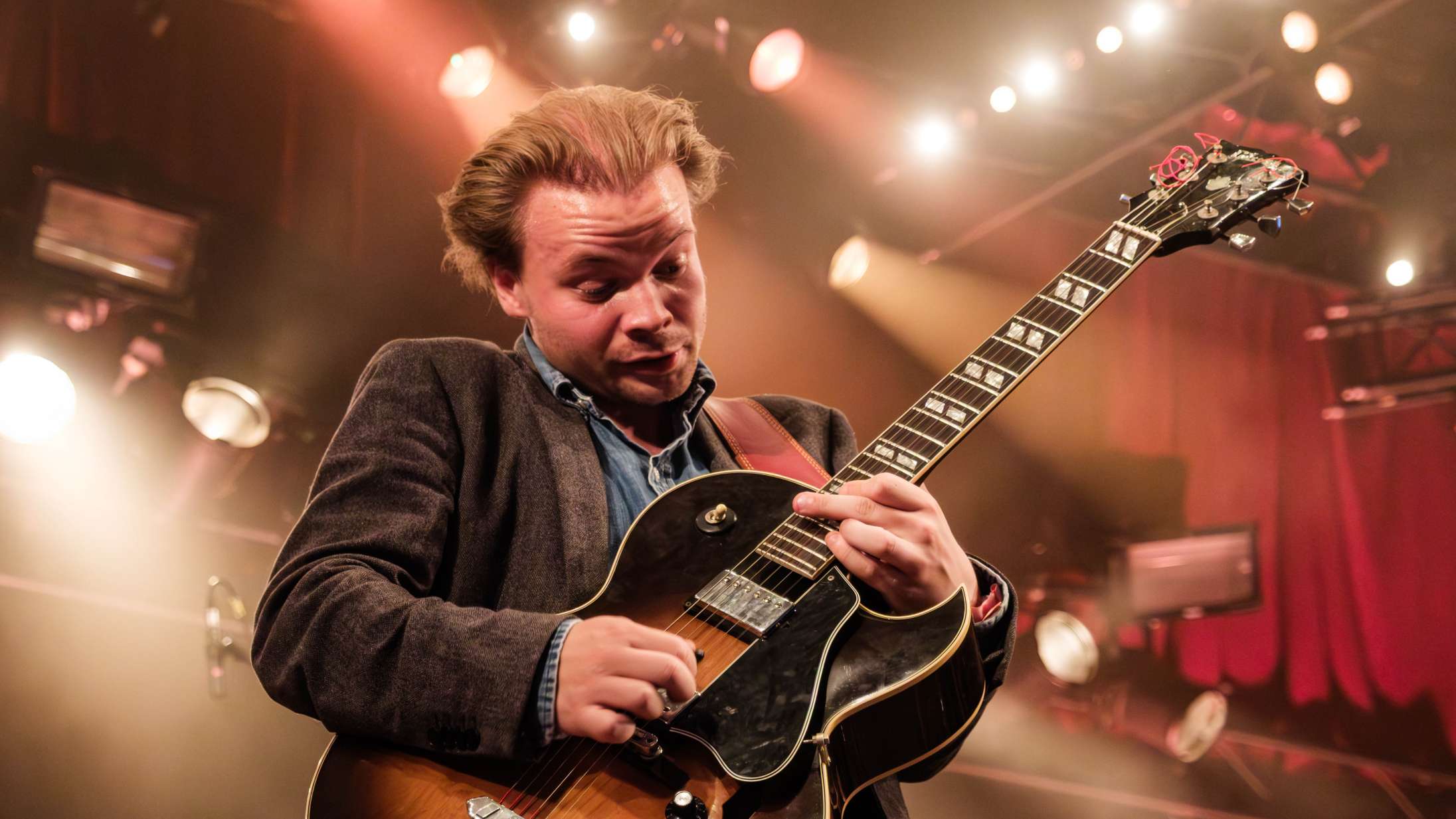 Efter kaotisk Roskilde Festival-koncert: Geordie Greep vender tilbage til Danmark