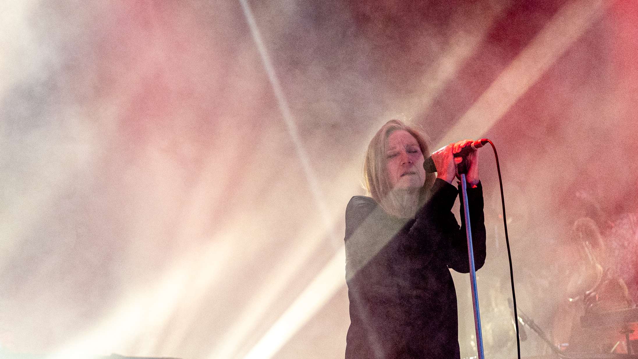 Lineuppet til Brian Enos Palæstina-koncert bliver vildere og vildere – Portishead genforenet