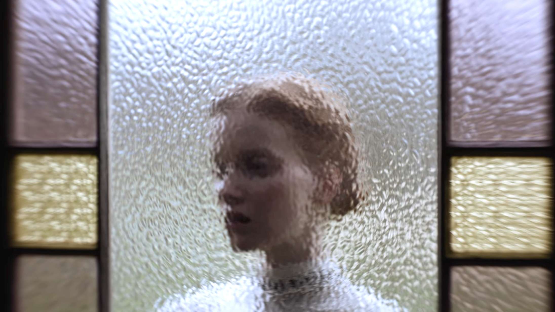 Se første ildevarslende trailer til ‘Longlegs’-instruktørs nye gyser ‘Keeper’