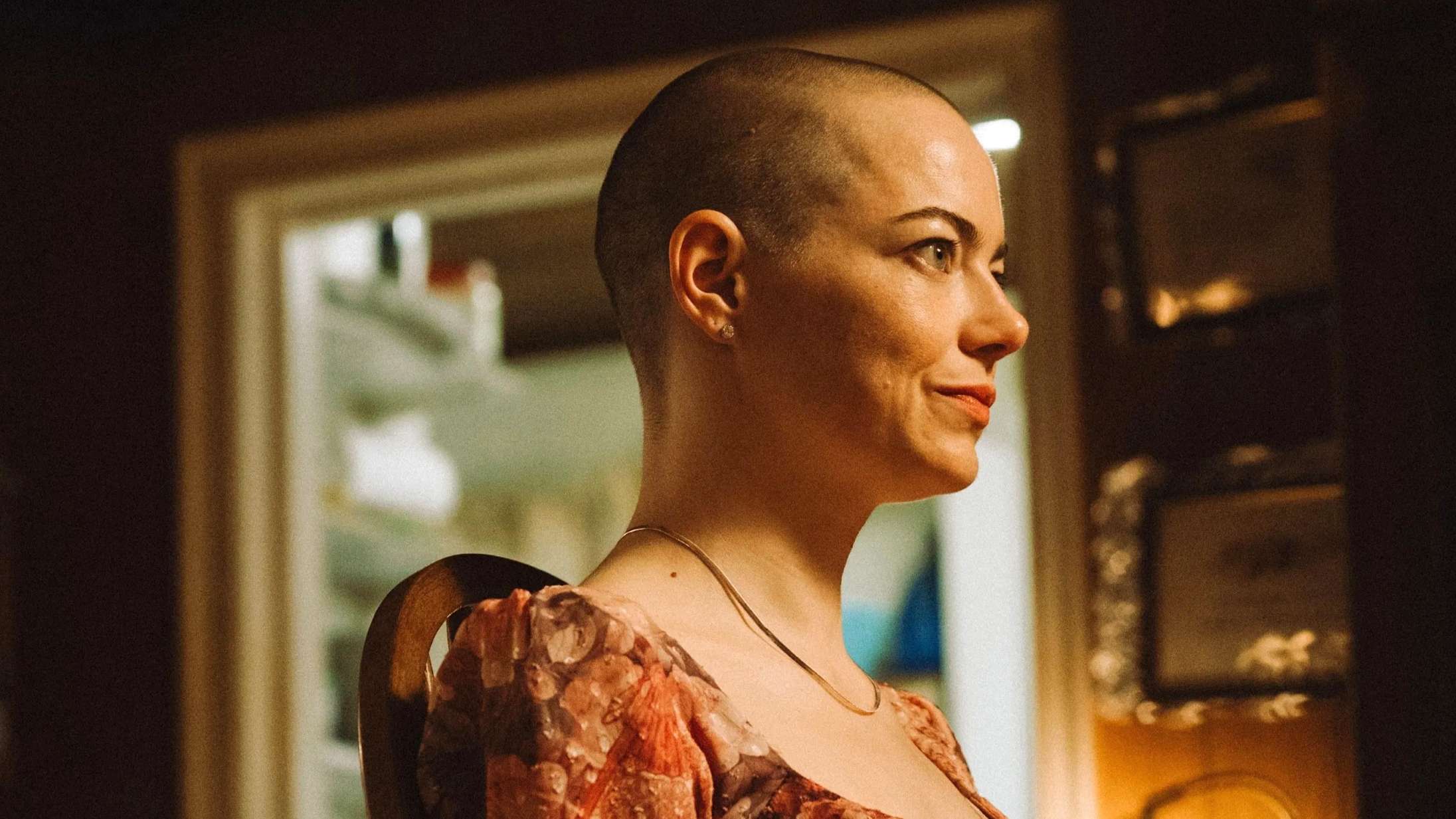 Kidnappere mistænker Emma Stone for at være en alien i den nye trailer til Yorgos Lanthimos’ ’Bugonia’