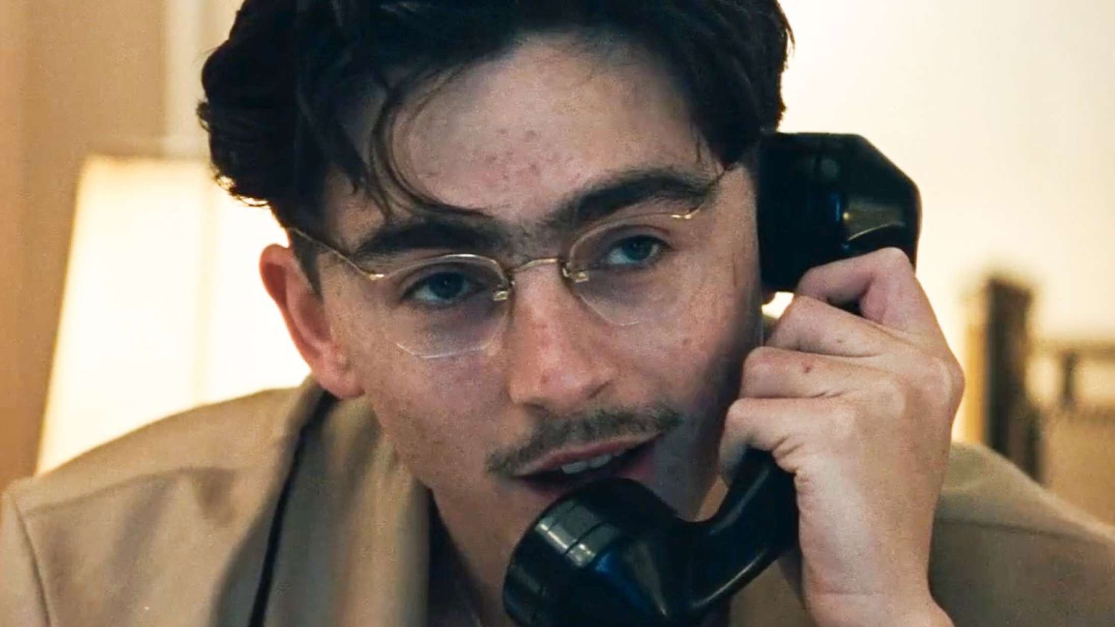 Bebumset Timothée Chalamet er besat af bordtennis og Gwyneth Paltrow i første trailer til ‘Marty Supreme’