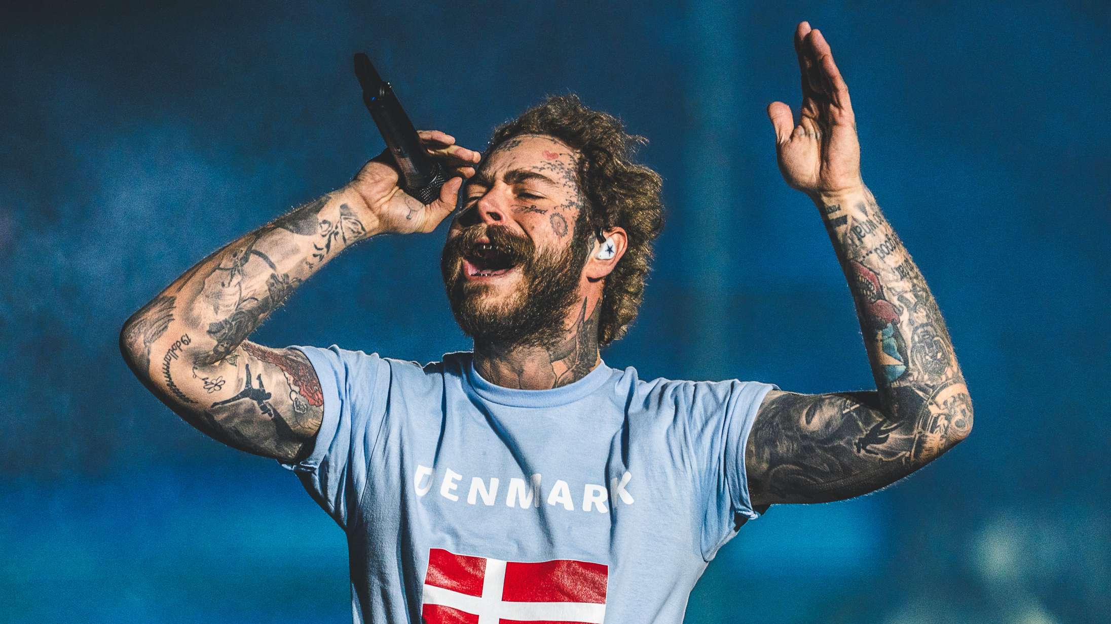 Post Malone ville både være rapper og countrystjerne til charmerende stadionkoncert i Horsens