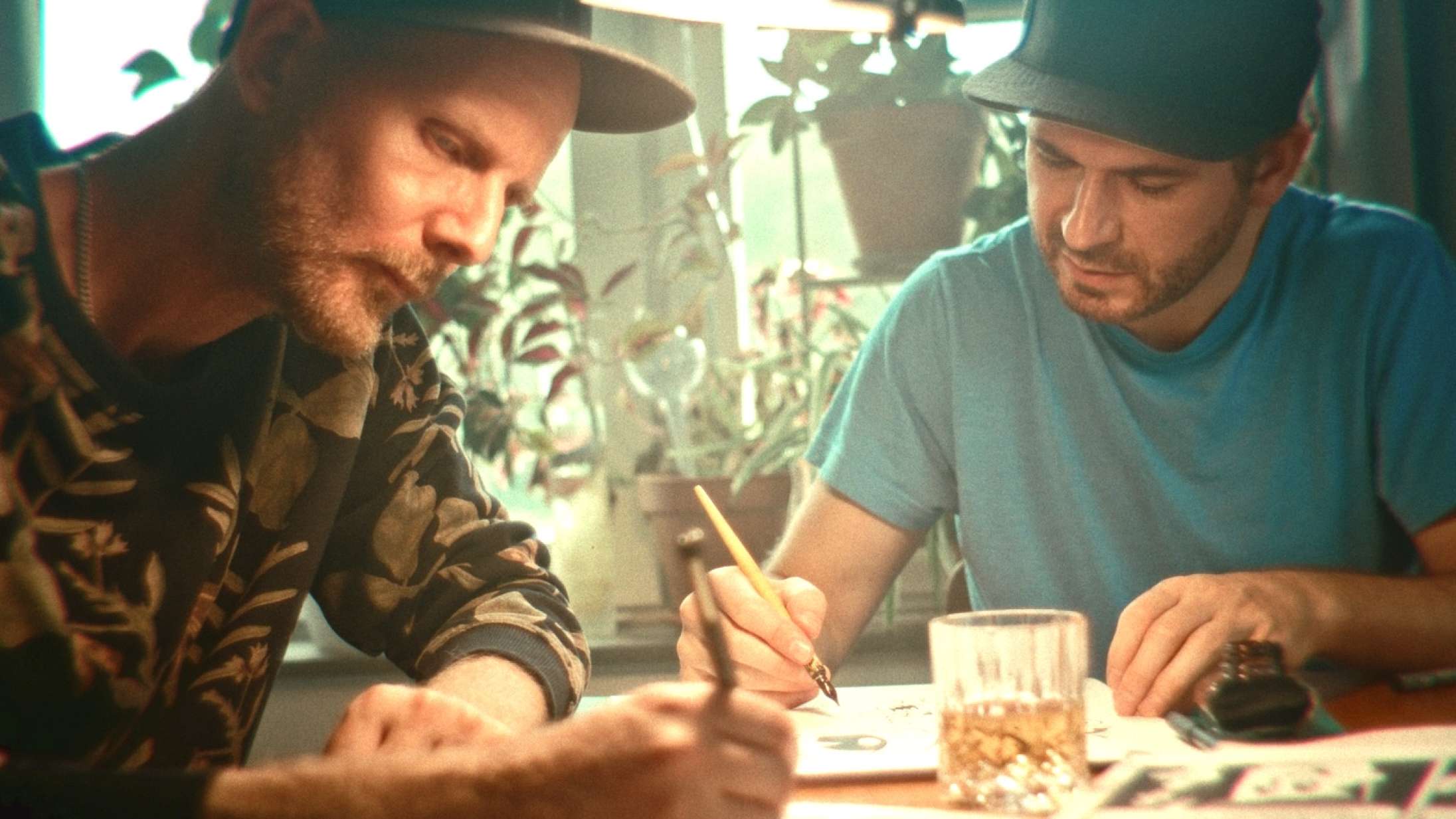 ’Serietecknaren’: Svensk kultkomedie er som ’Klovn’ uden grænser