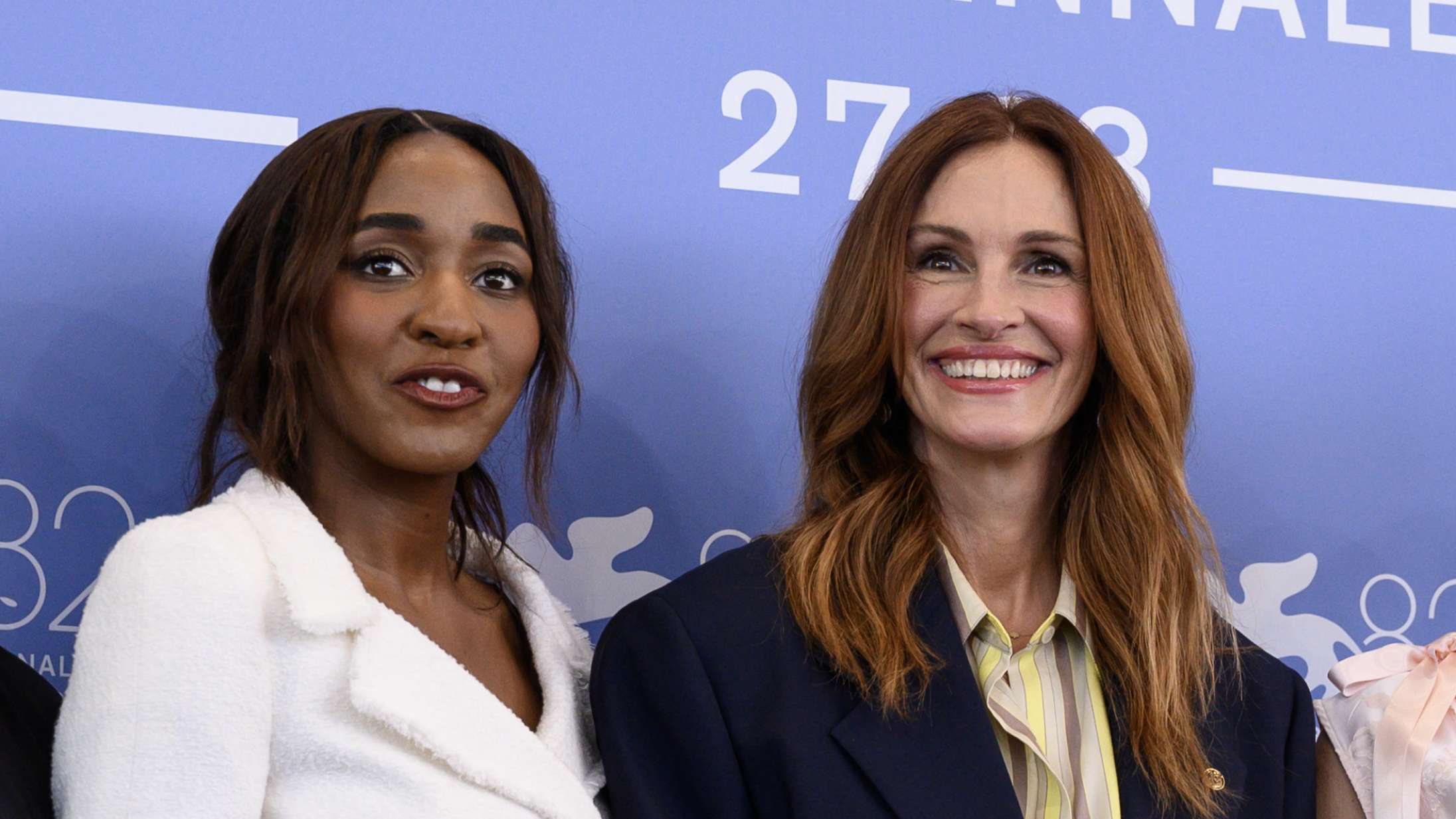 Julia Roberts og Ayo Edebiri sætter journalist på plads i viralt interviewklip