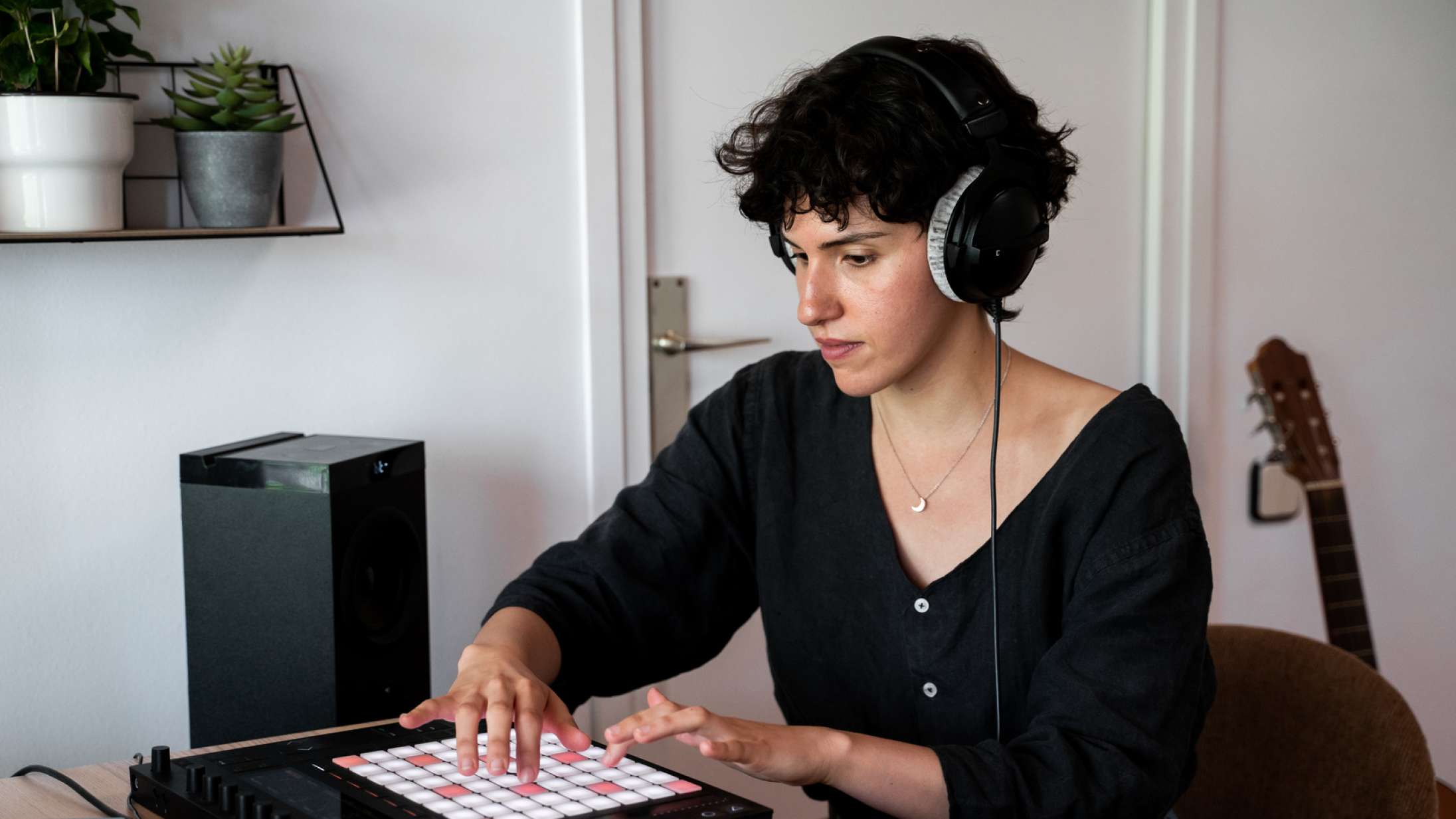 Ny rapport: Kunstig intelligens vil koste dansk musik milliarder