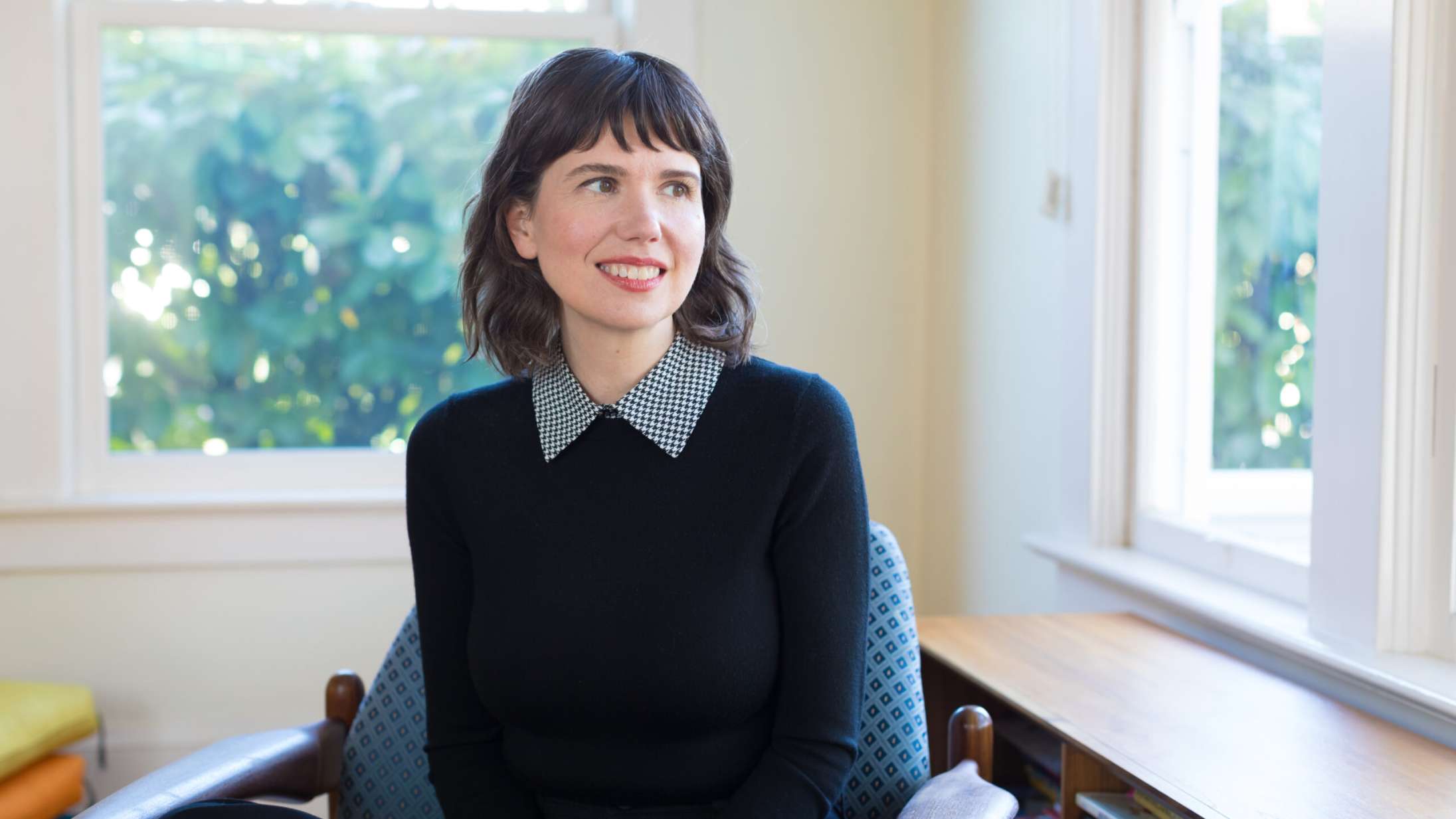 Den gik fra irriterende til medrivende på ét taktslag. Jeg faldt pladask for musikromanen ‘Deep Cuts’