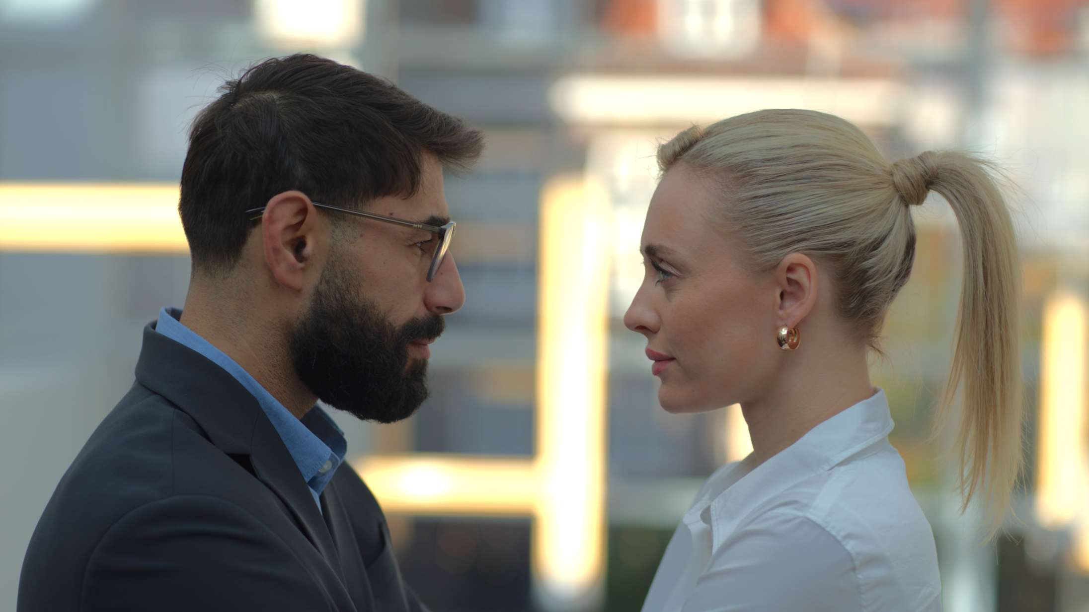 ’Hood’: Dansk startup-thriller kan ikke klare sig på vision og vilje alene