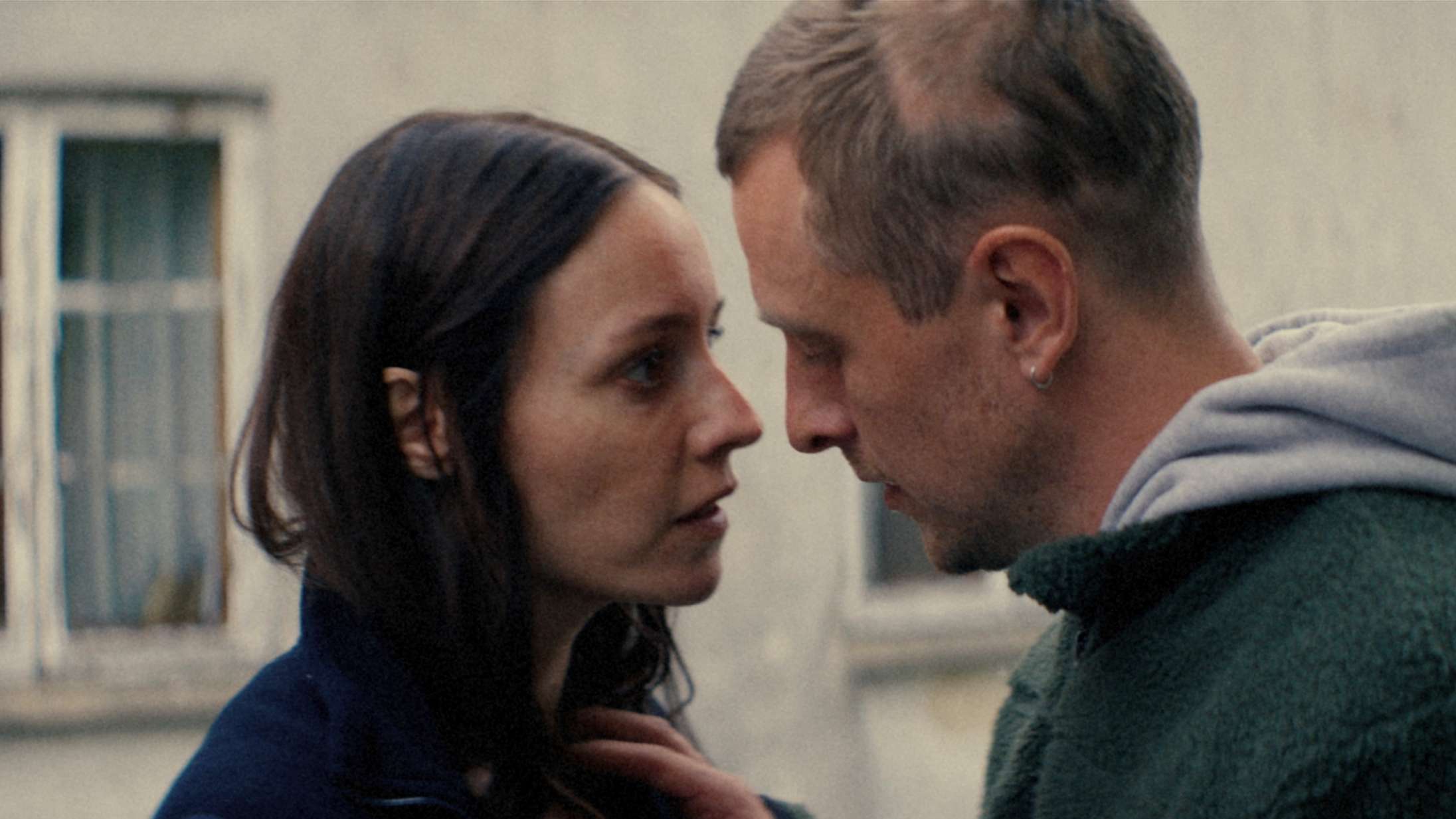 ’Kærlighedens gerninger’: Fascinerende dansk film om store tabuer makser lidt for meget ud