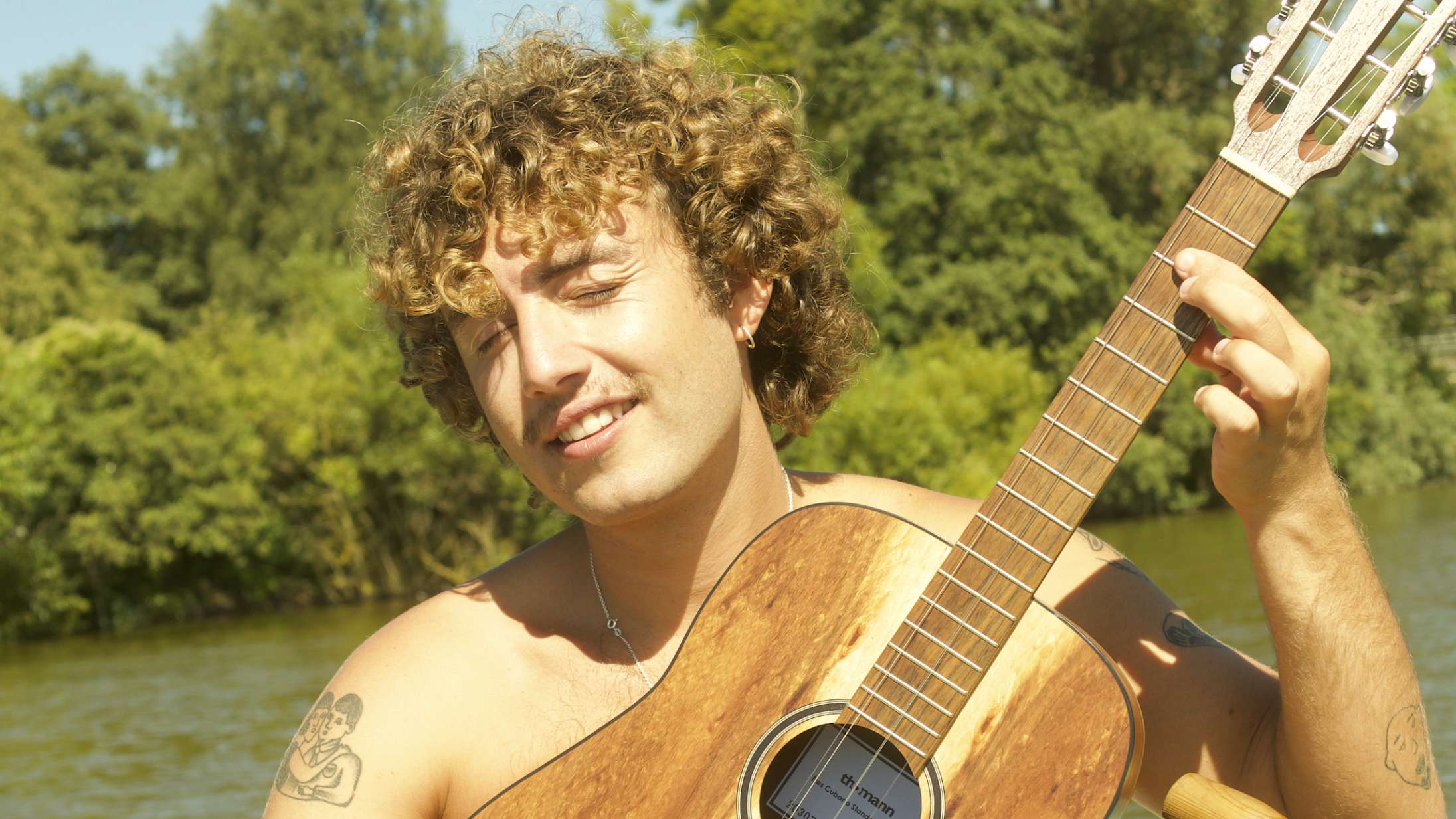 Ugens Top Tracks: Dansk hitproducer lancerer soloprojekt med uimodståeligt kitschet single