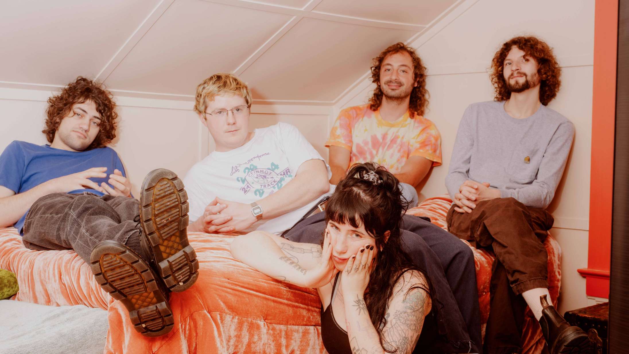 Man smager opkastet og den dårlige samvittighed bare ved at lytte til Wednesdays ‘Bleeds’