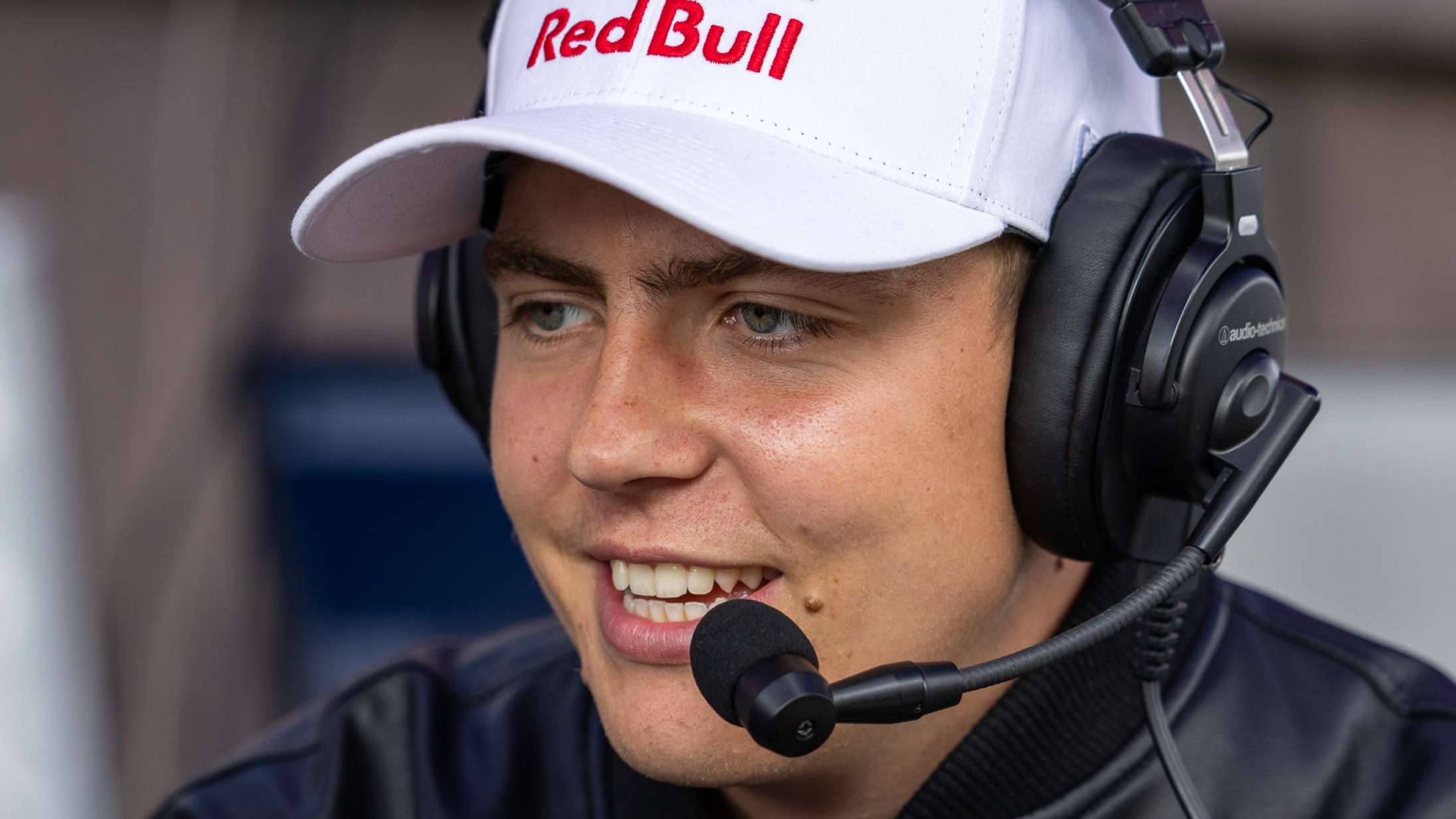 Twitch-streameren Søndergaard går nummer 1 på Spotify: »Det her er fuldstændig uhørt«