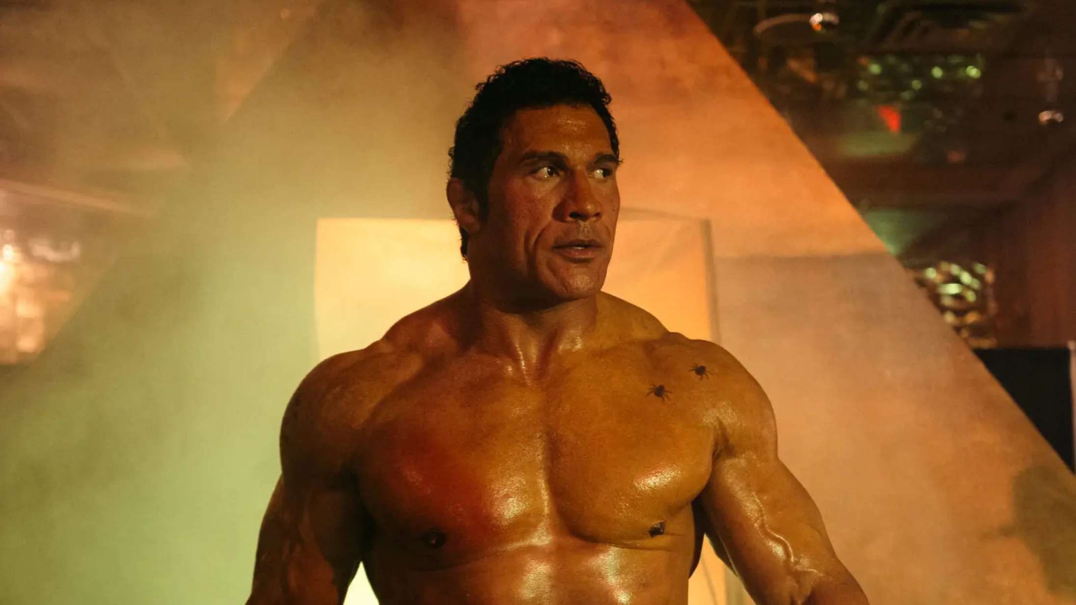 ‘The Smashing Machine’: Hvis Dwayne Johnson havde været fantastisk, ville Safdie-brors wrestling-film være mere end bare god